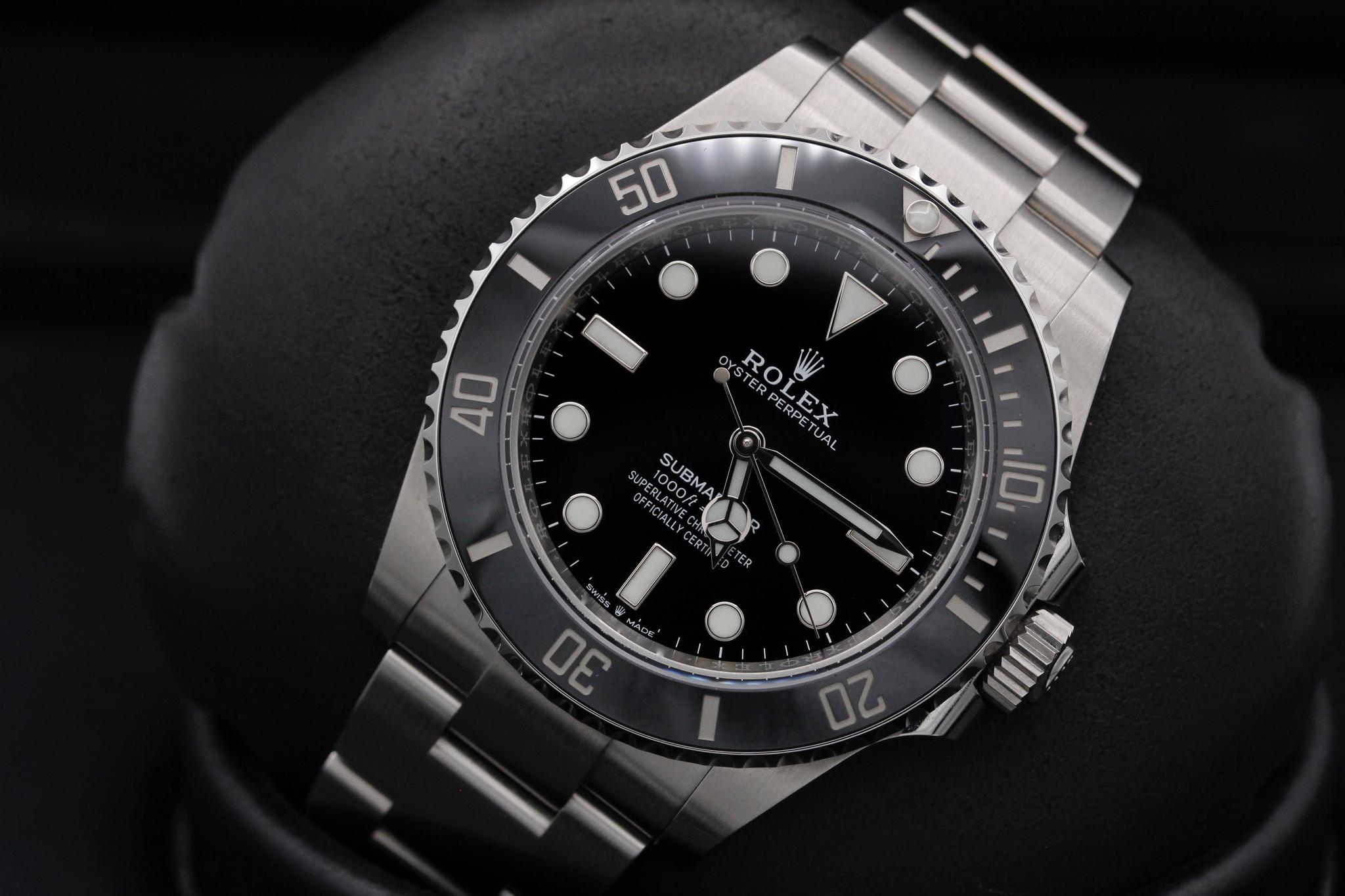 Watch Image 10
