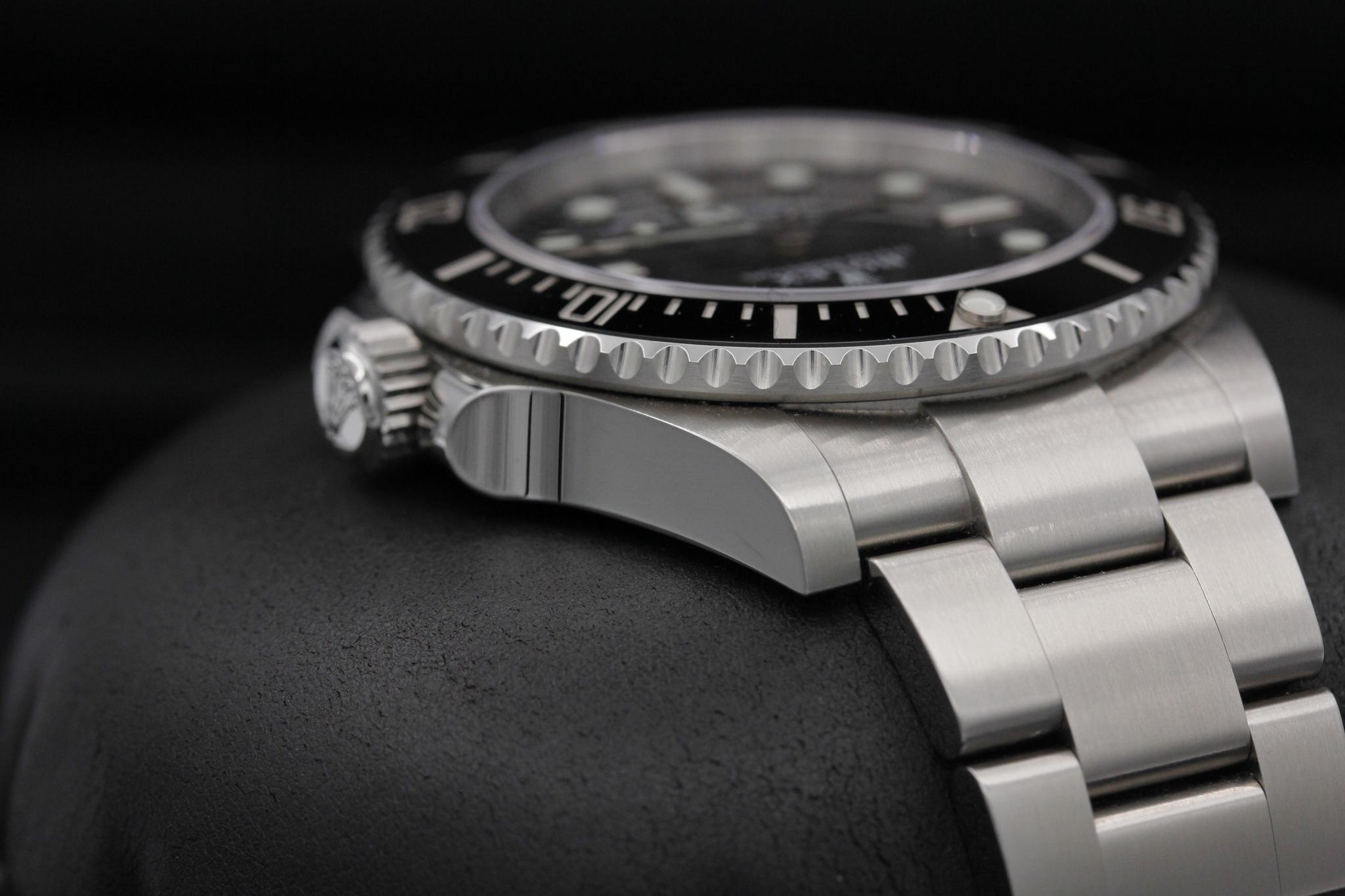 Watch Image 4