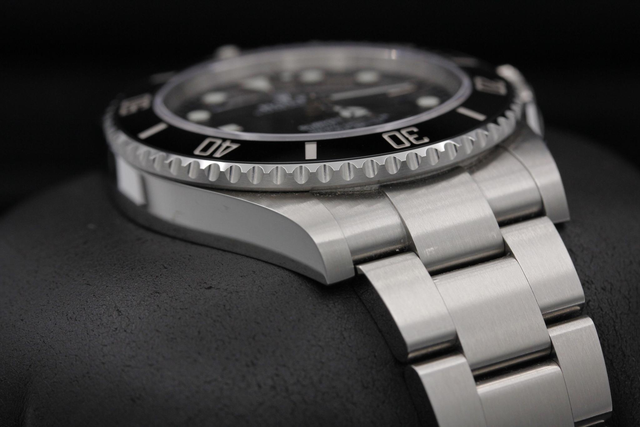 Watch Image 6