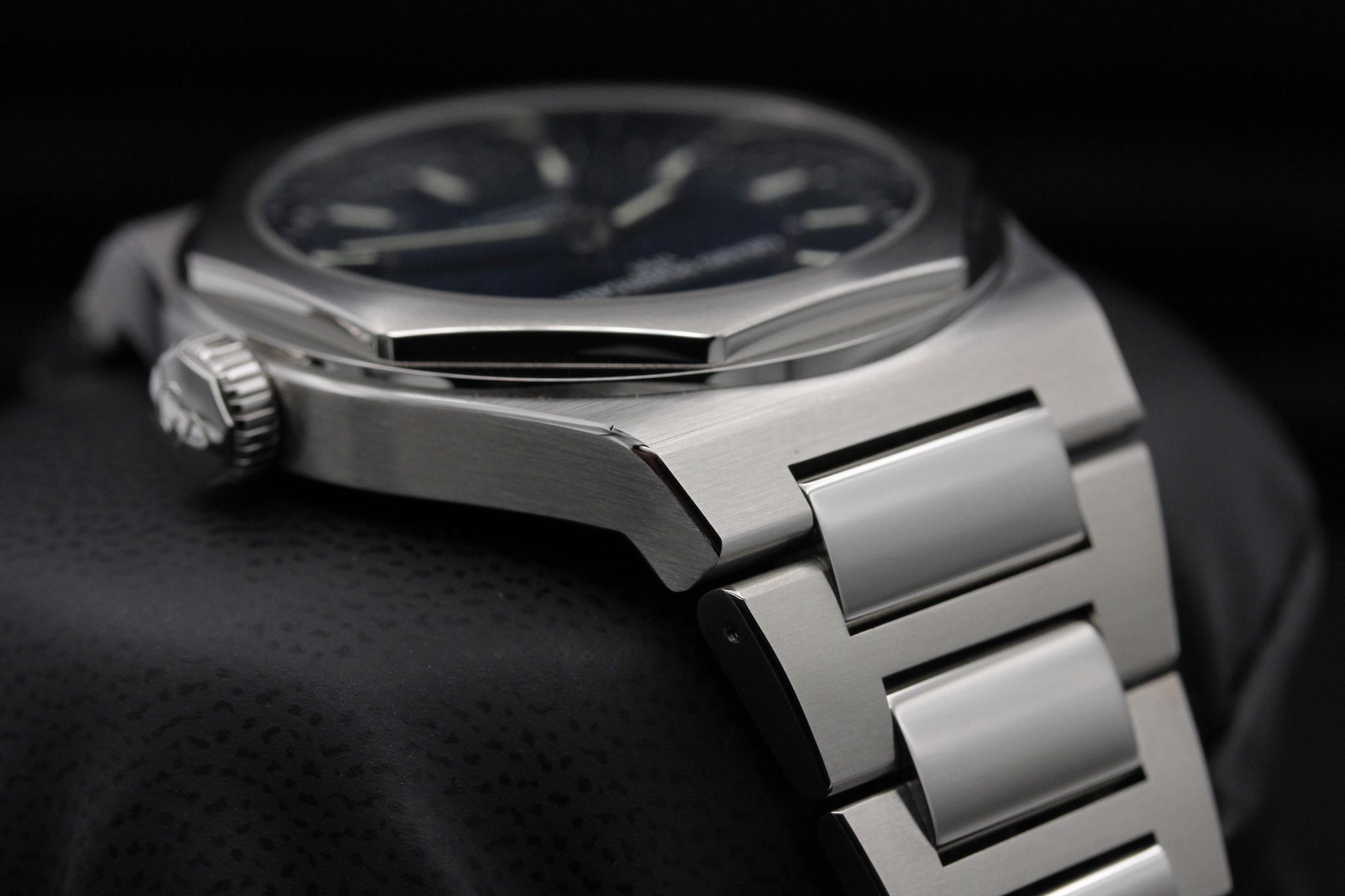 Watch Image 4