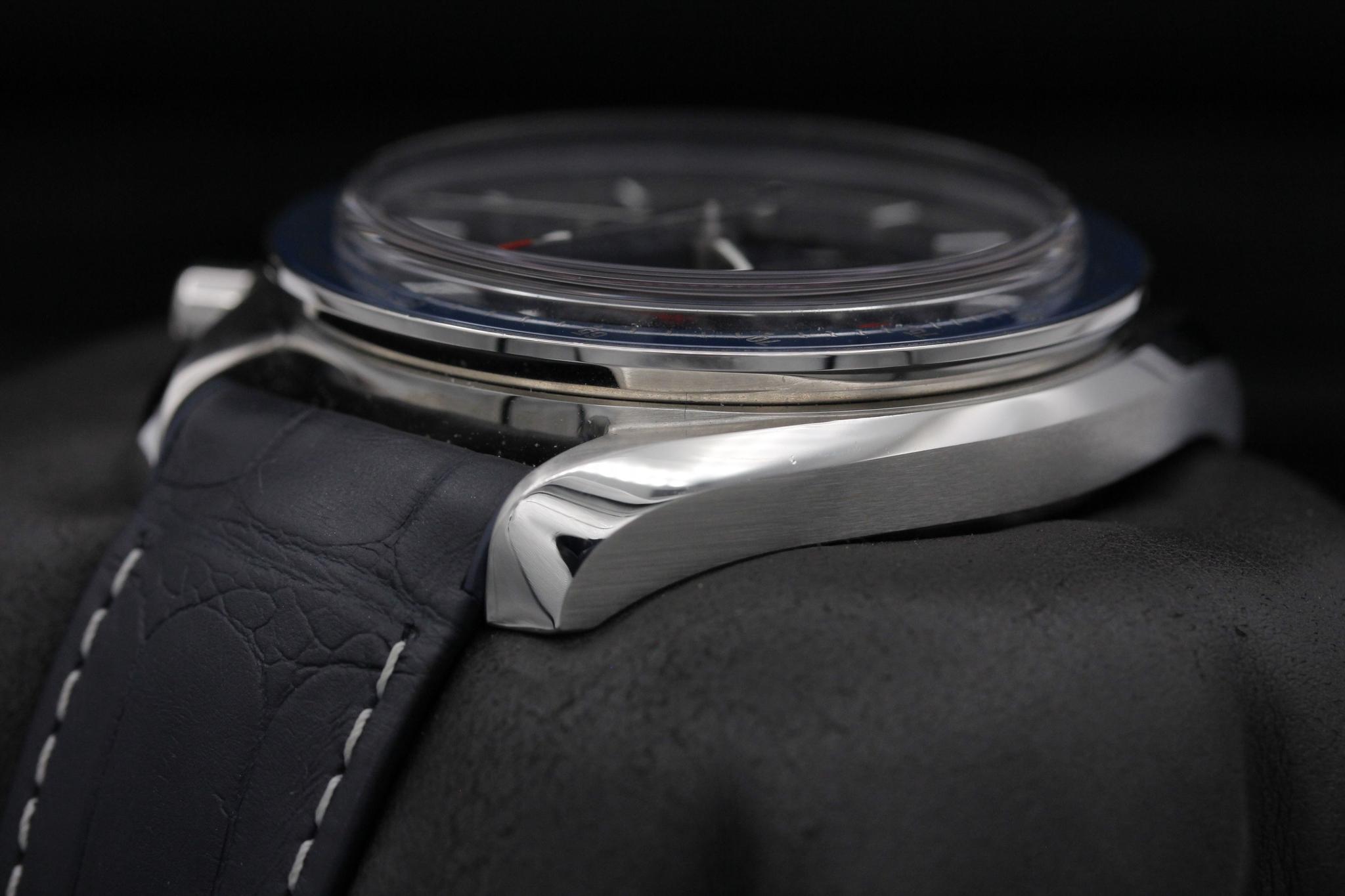Watch Image 5