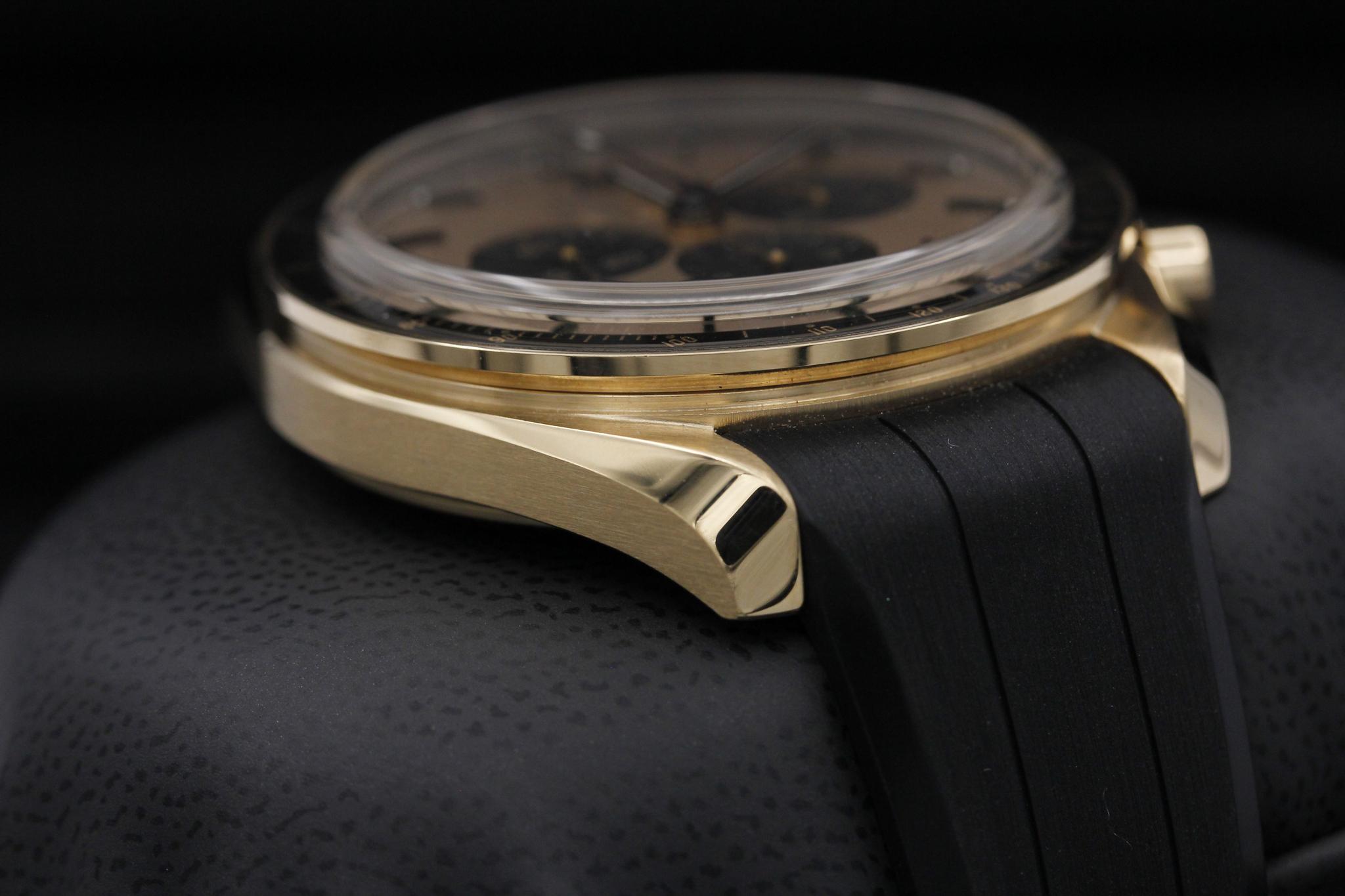 Watch Image 6