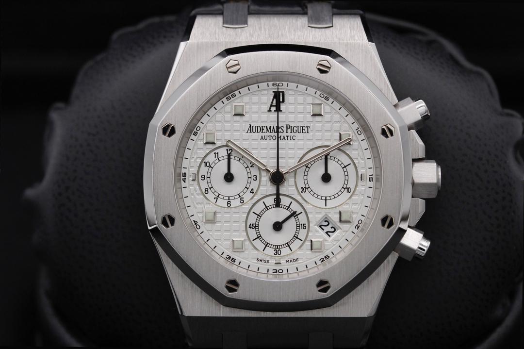 Audemars Piguet Royal Oak Chronograph 26022BC.OO.D002CR.01