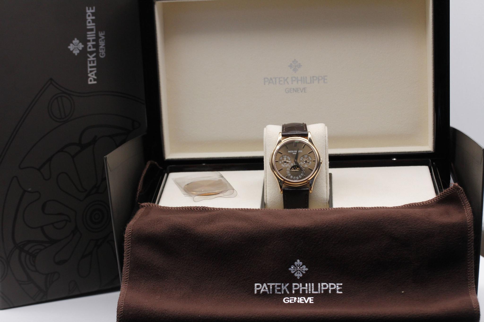 Watch Image 11