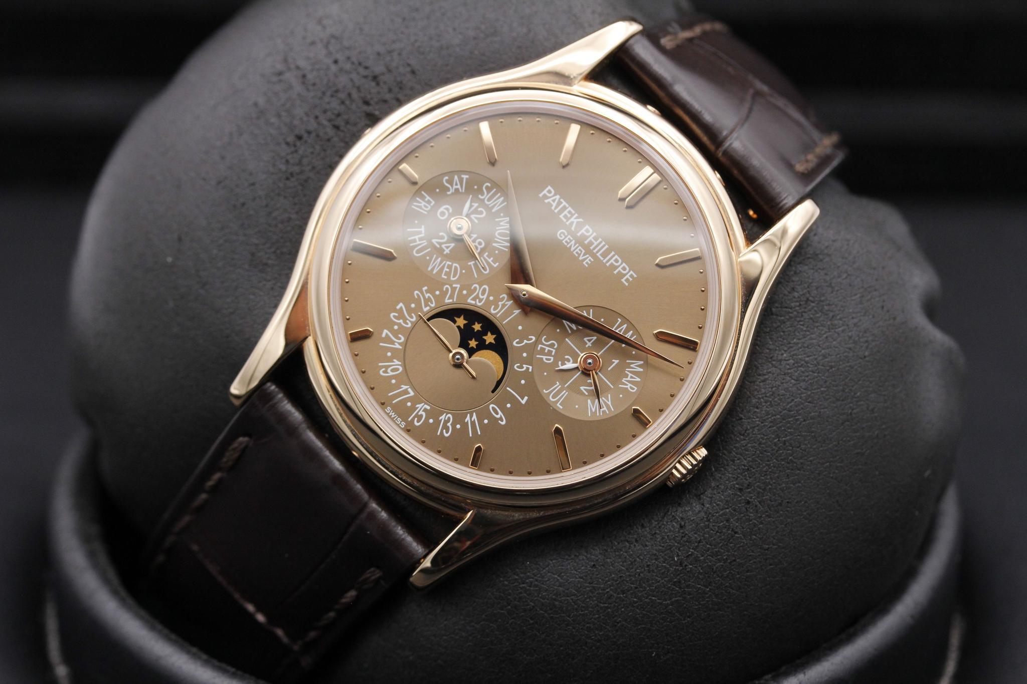Watch Image 10