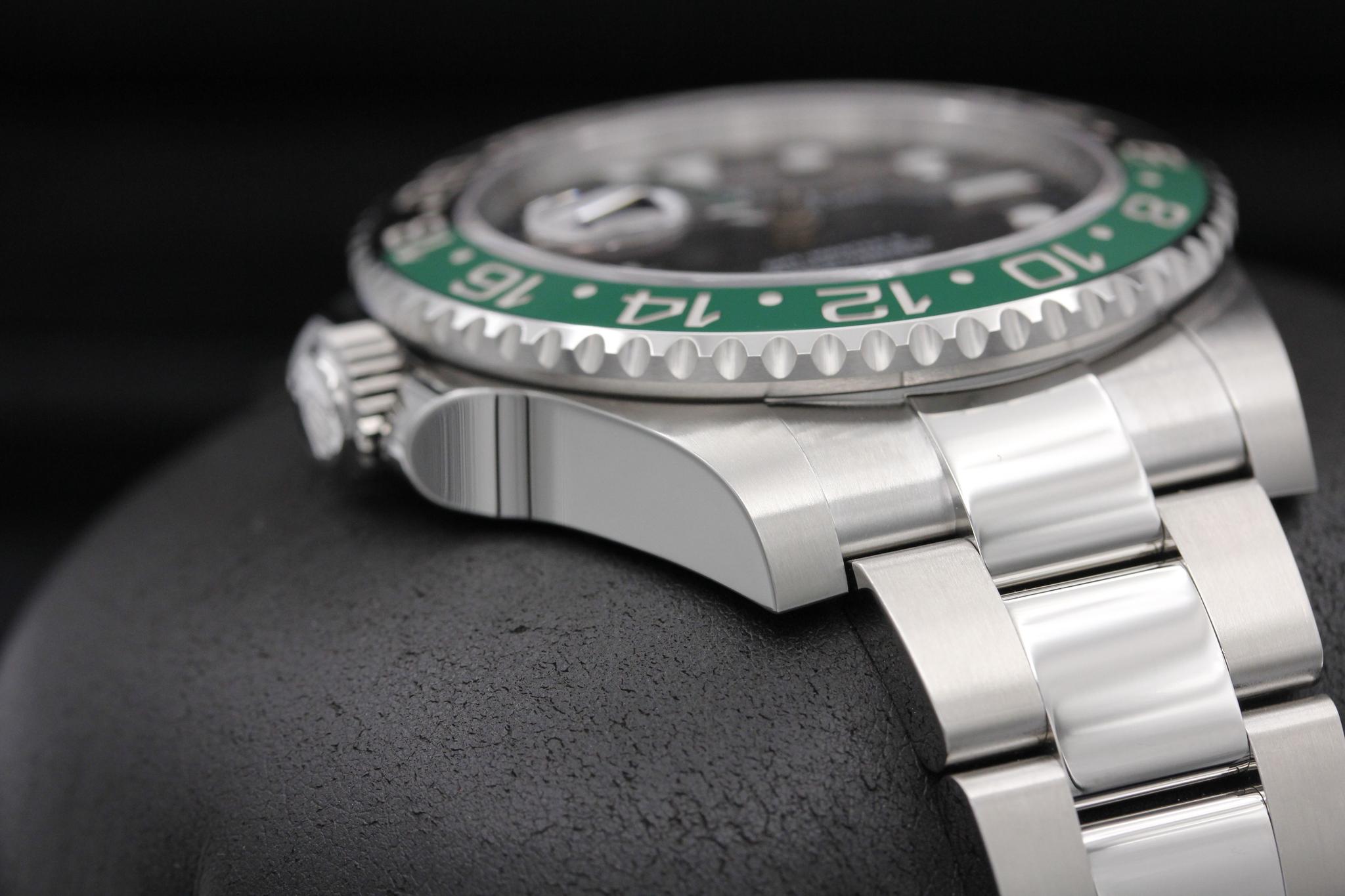 Watch Image 4