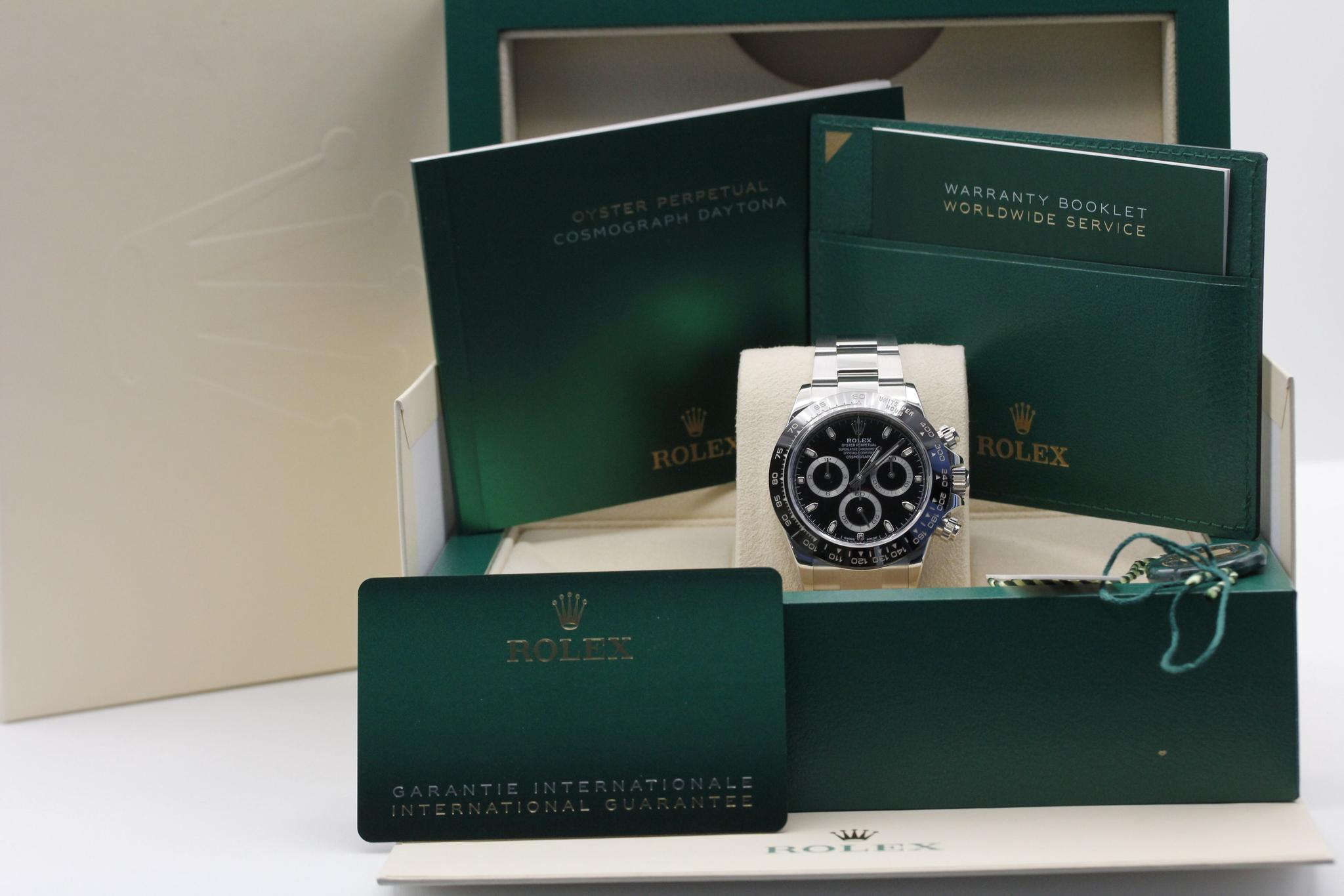 Watch Image 11