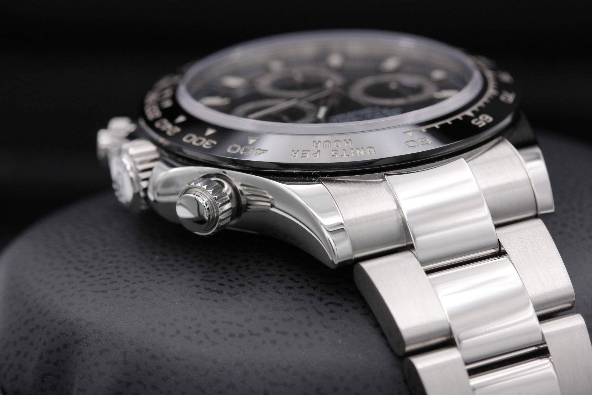 Watch Image 4