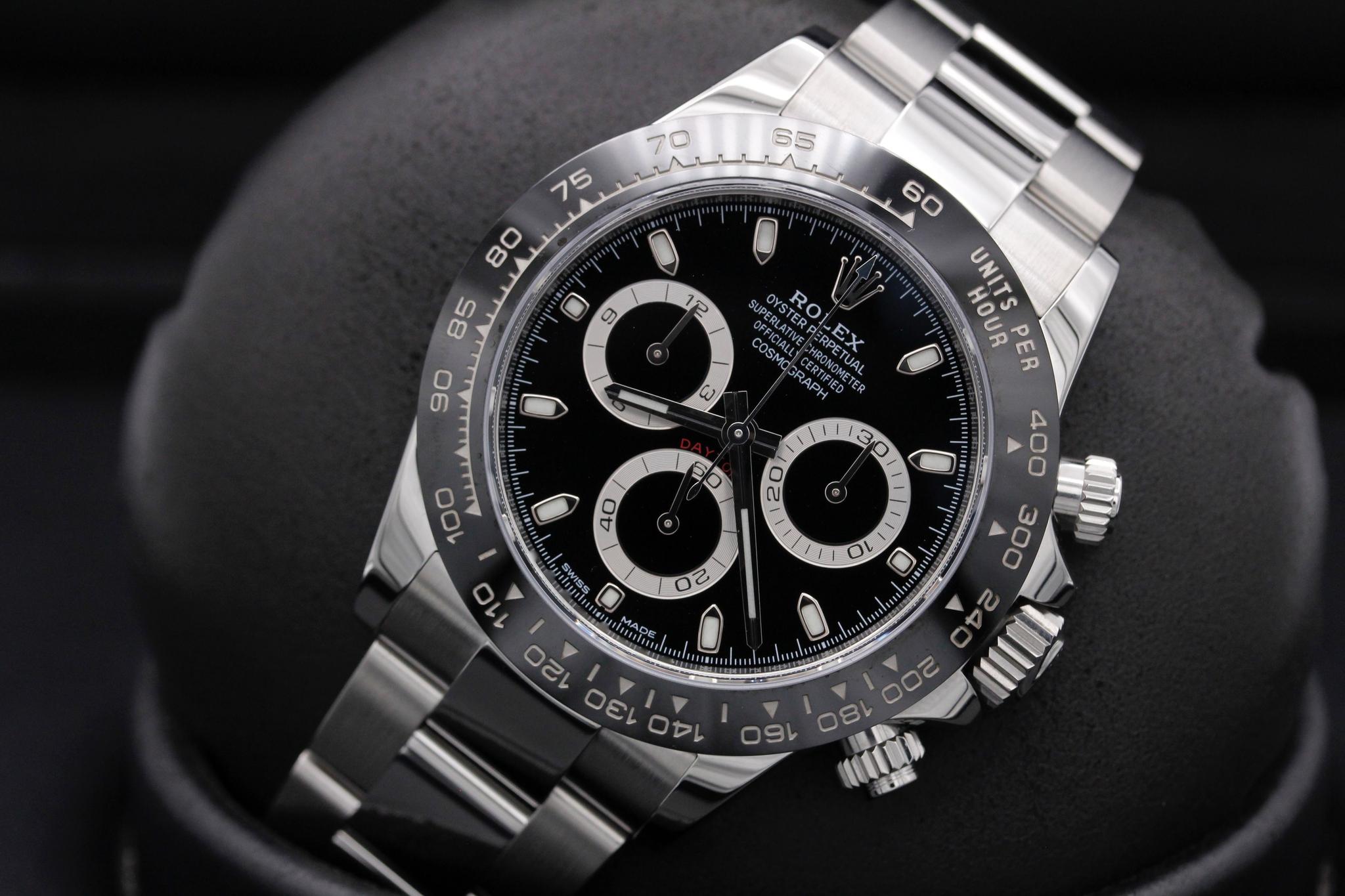 Watch Image 10