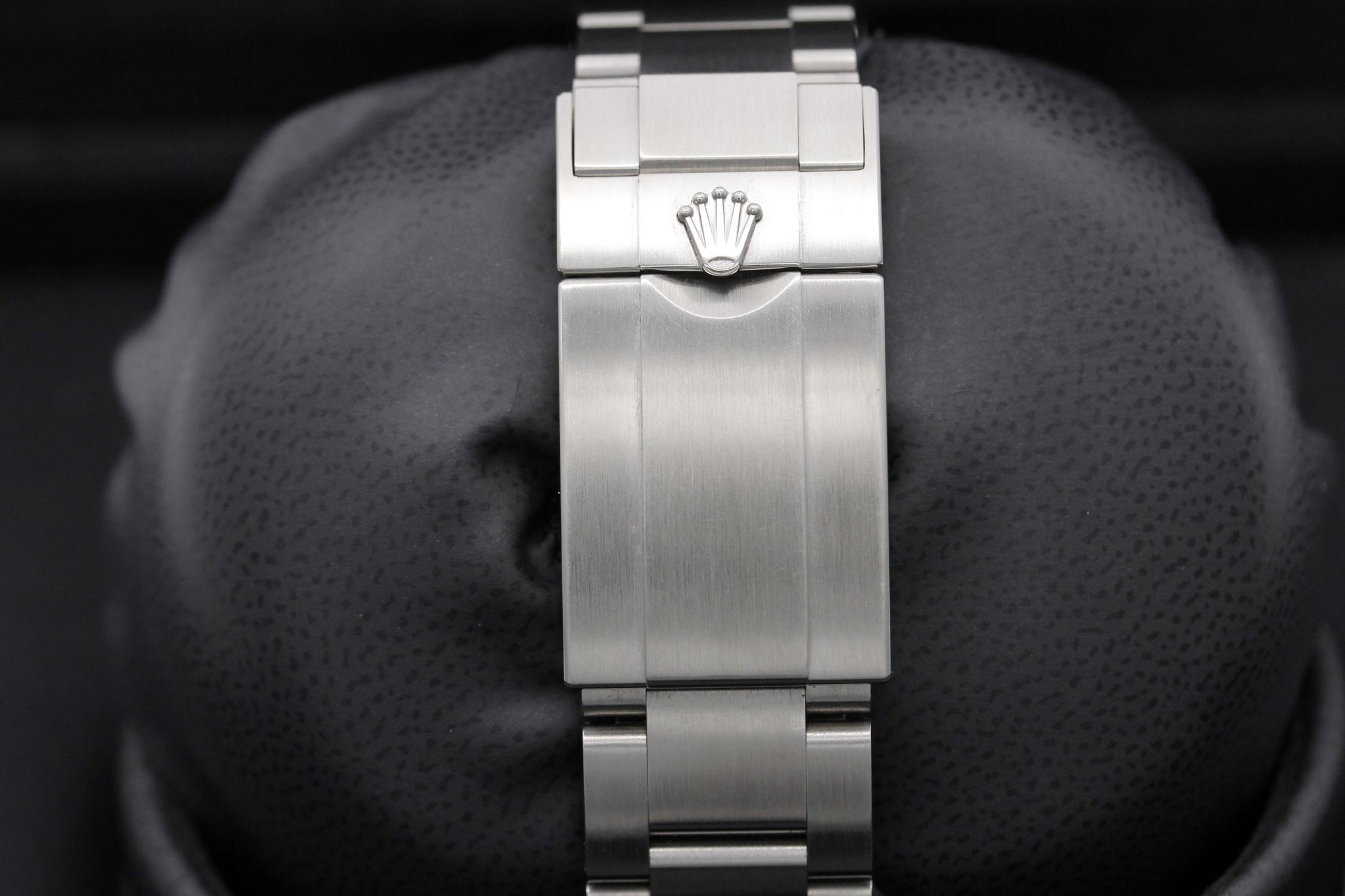 Watch Image 8