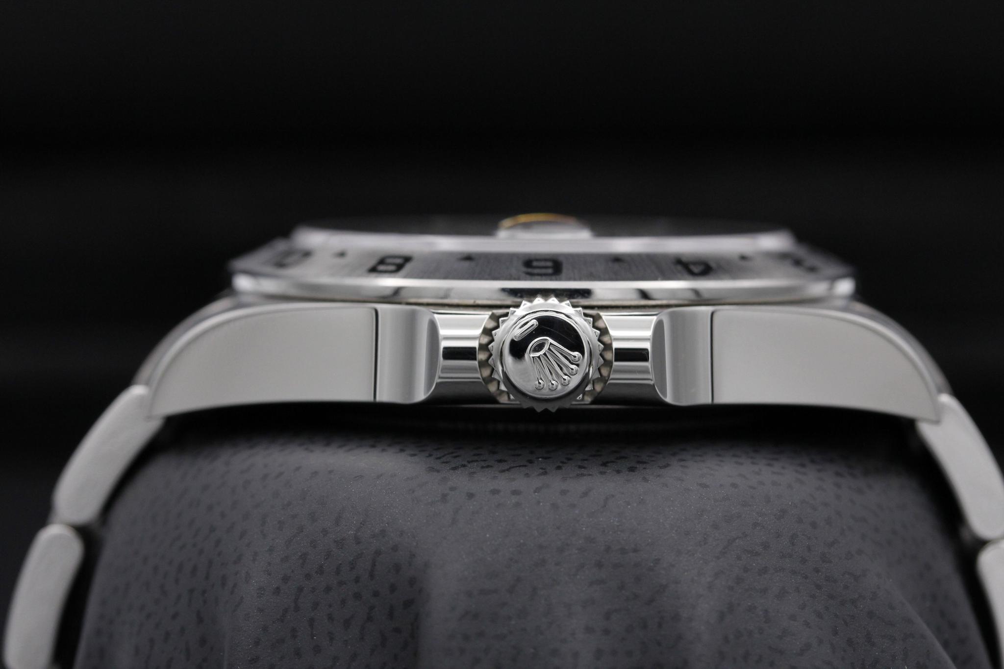 Watch Image 3