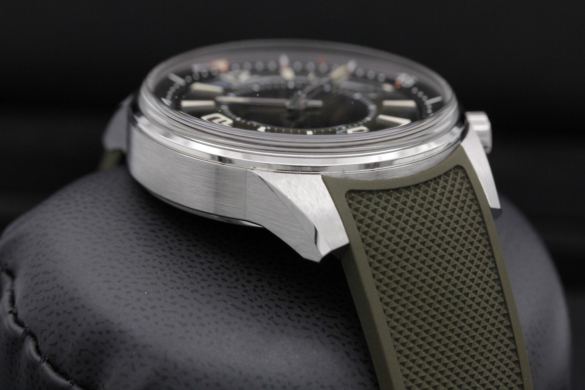 Watch Image 6