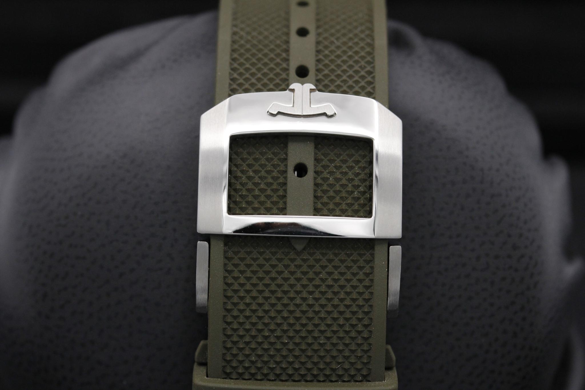 Watch Image 8