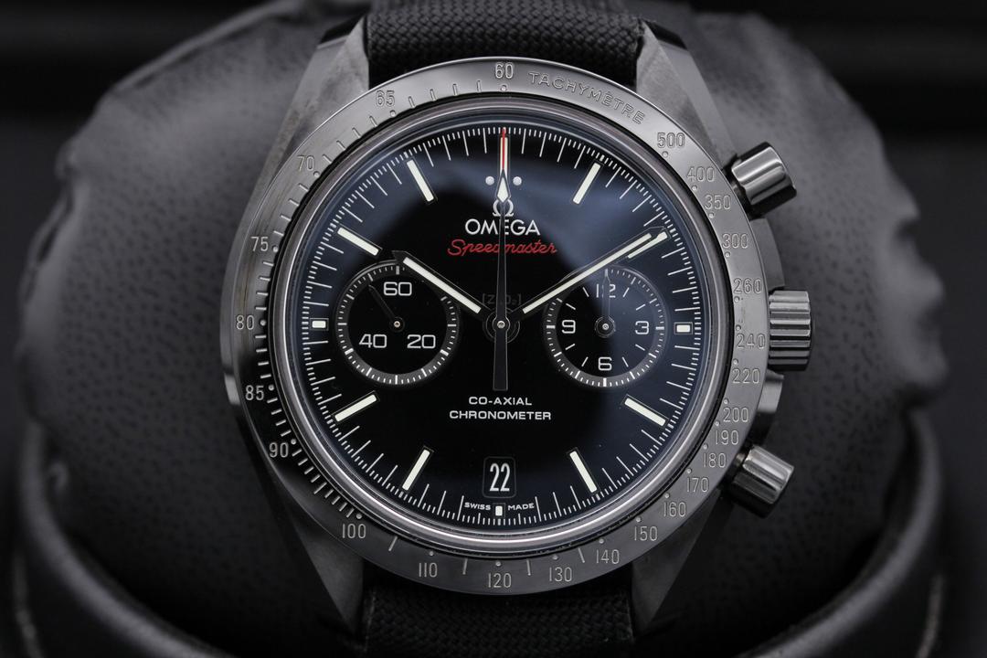 Omega Speedmaster "Dark Side Of The Moon" 311.92.44.51.01.003