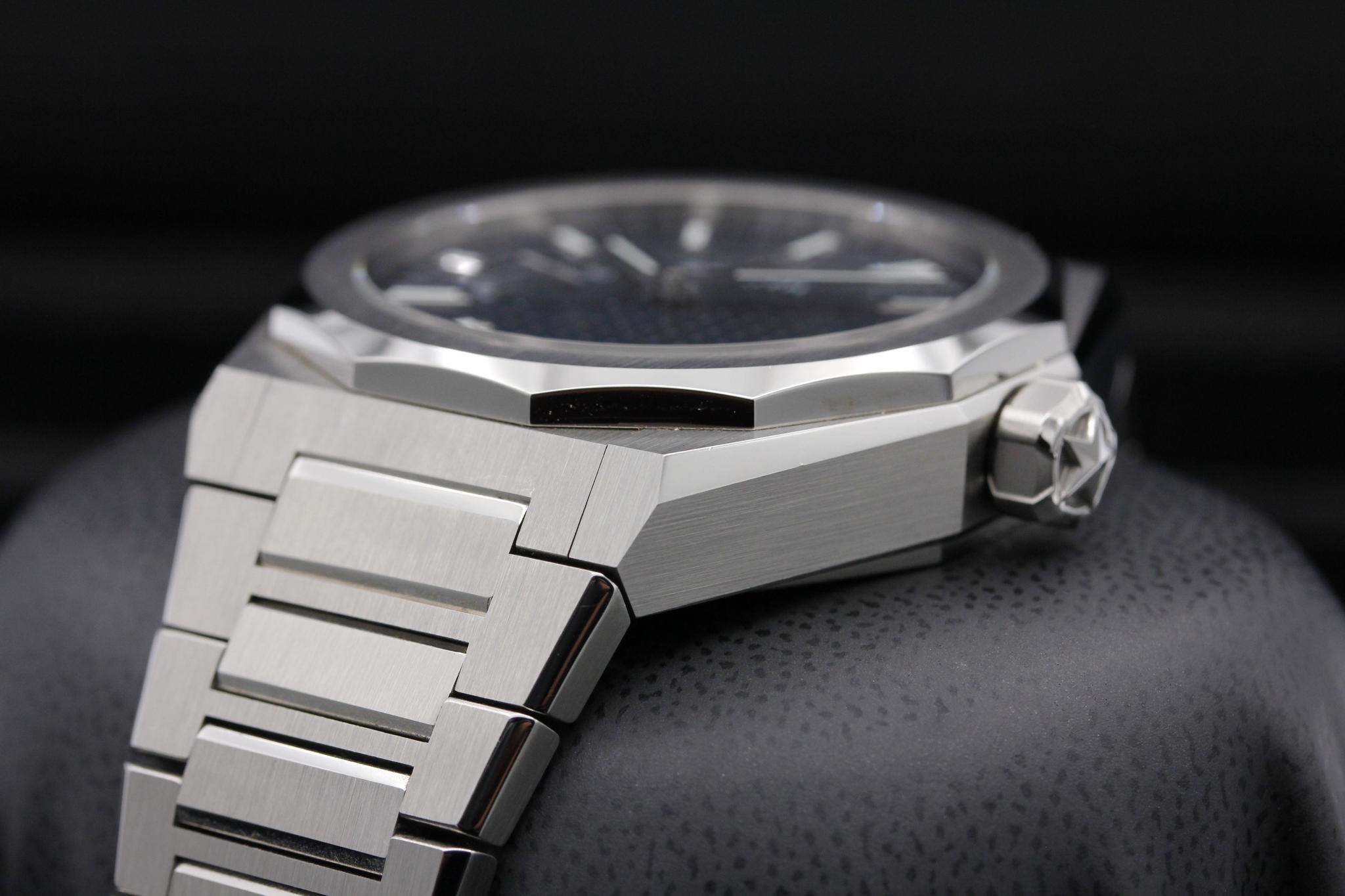 Watch Image 2