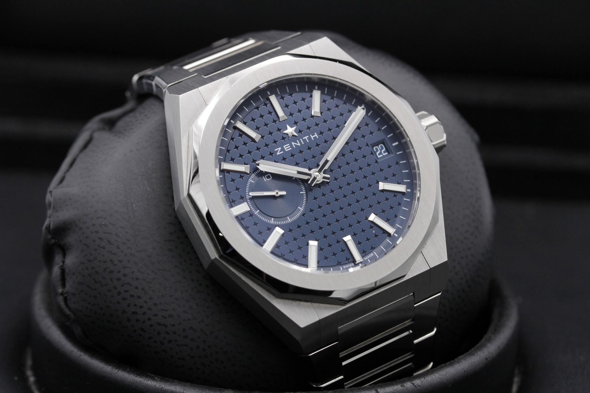 Watch Image 10