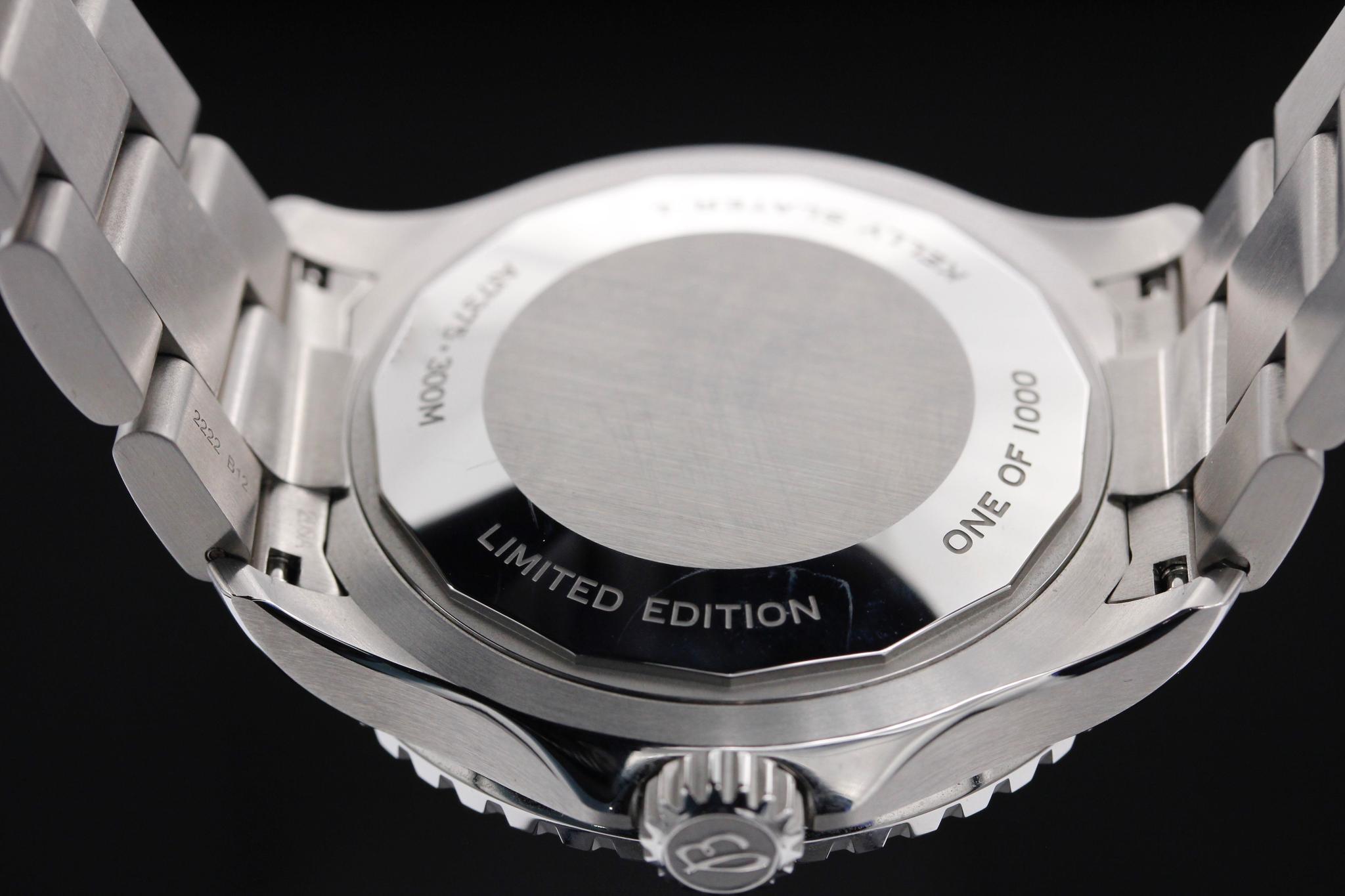 Watch Image 7