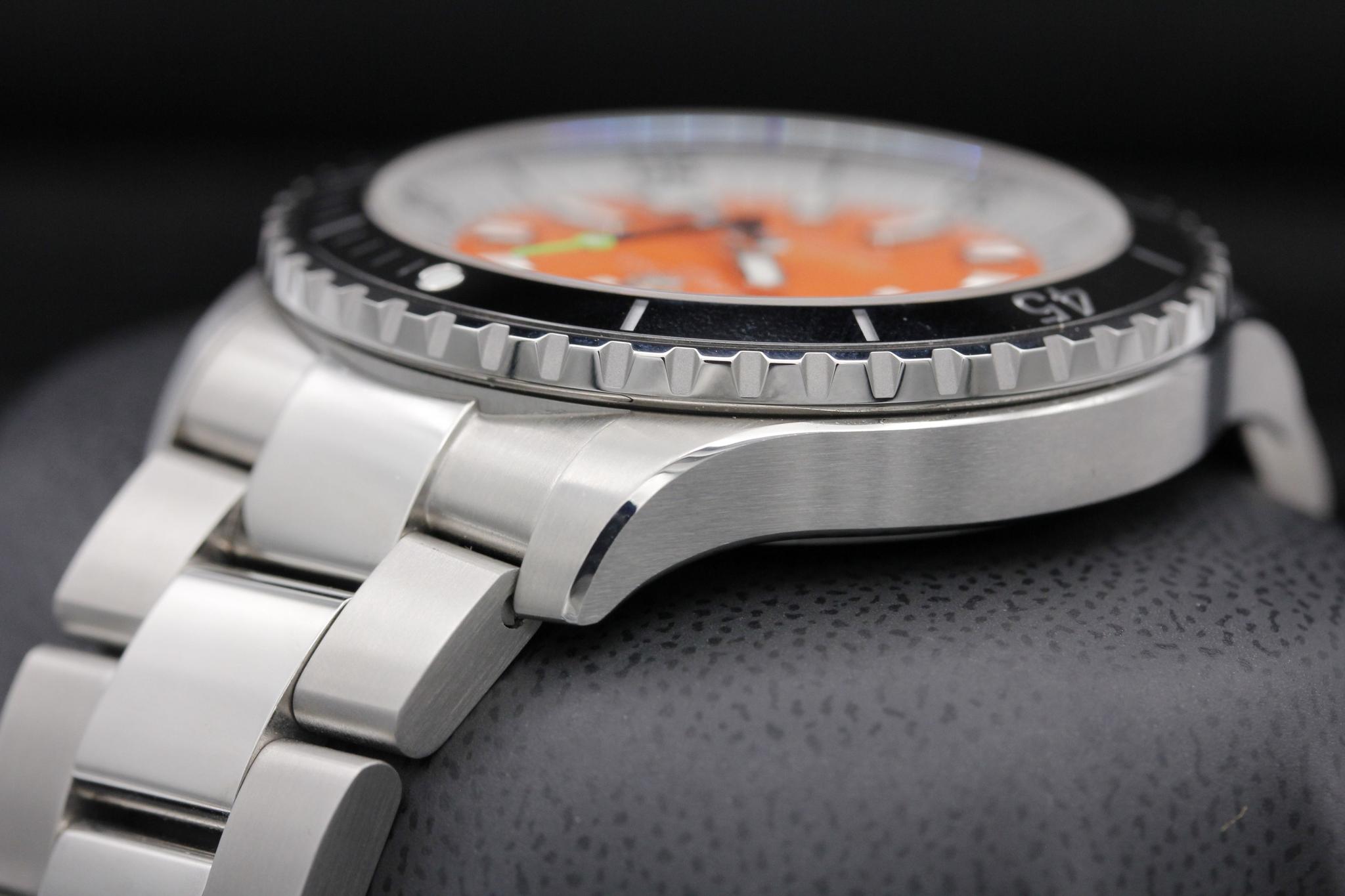 Watch Image 5