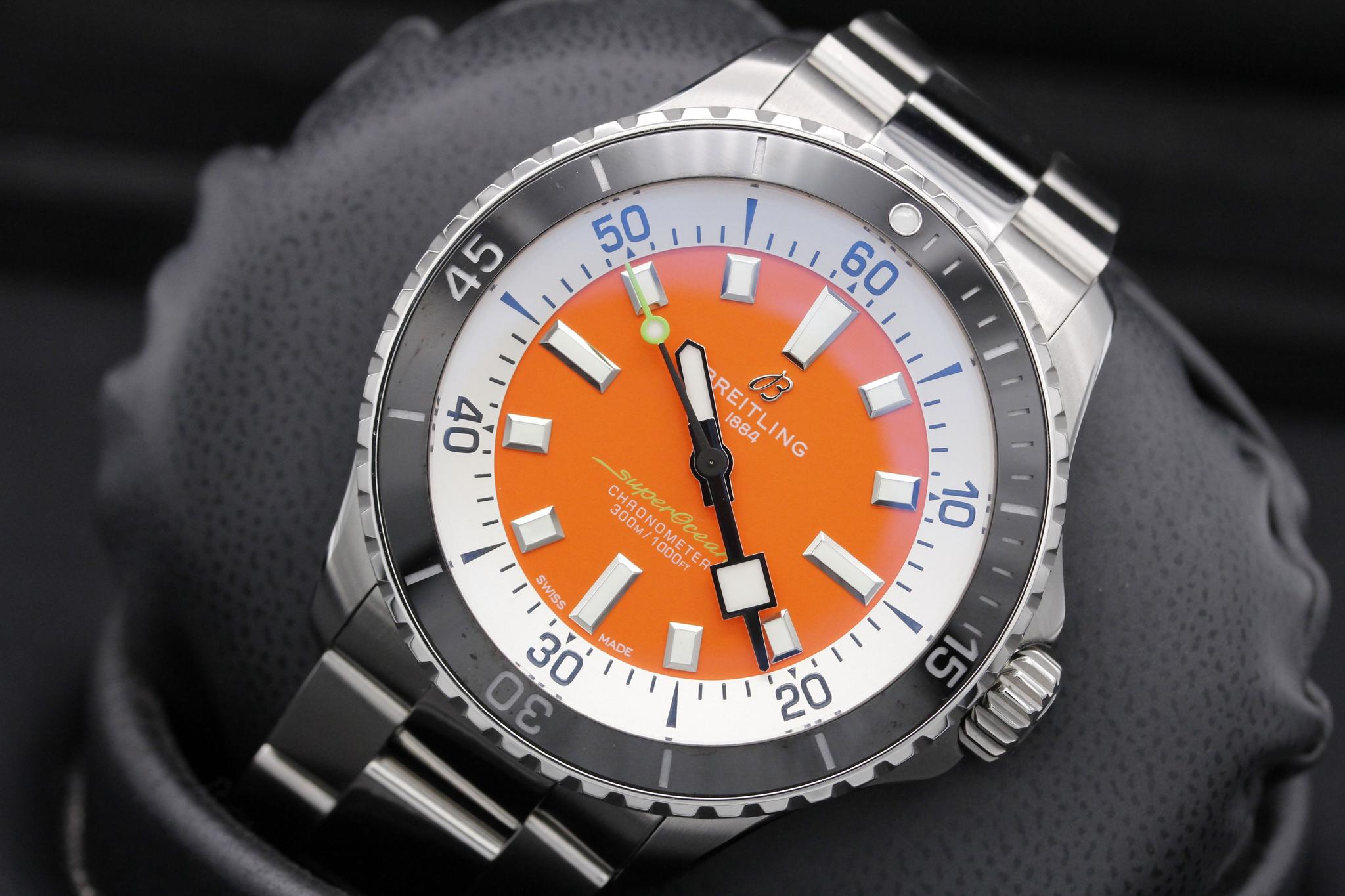 Watch Image 9