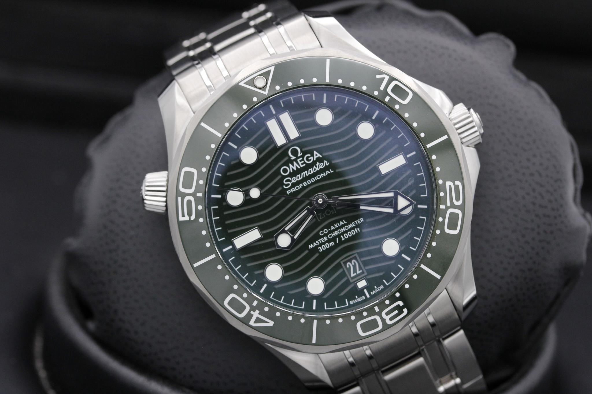 Watch Image 9