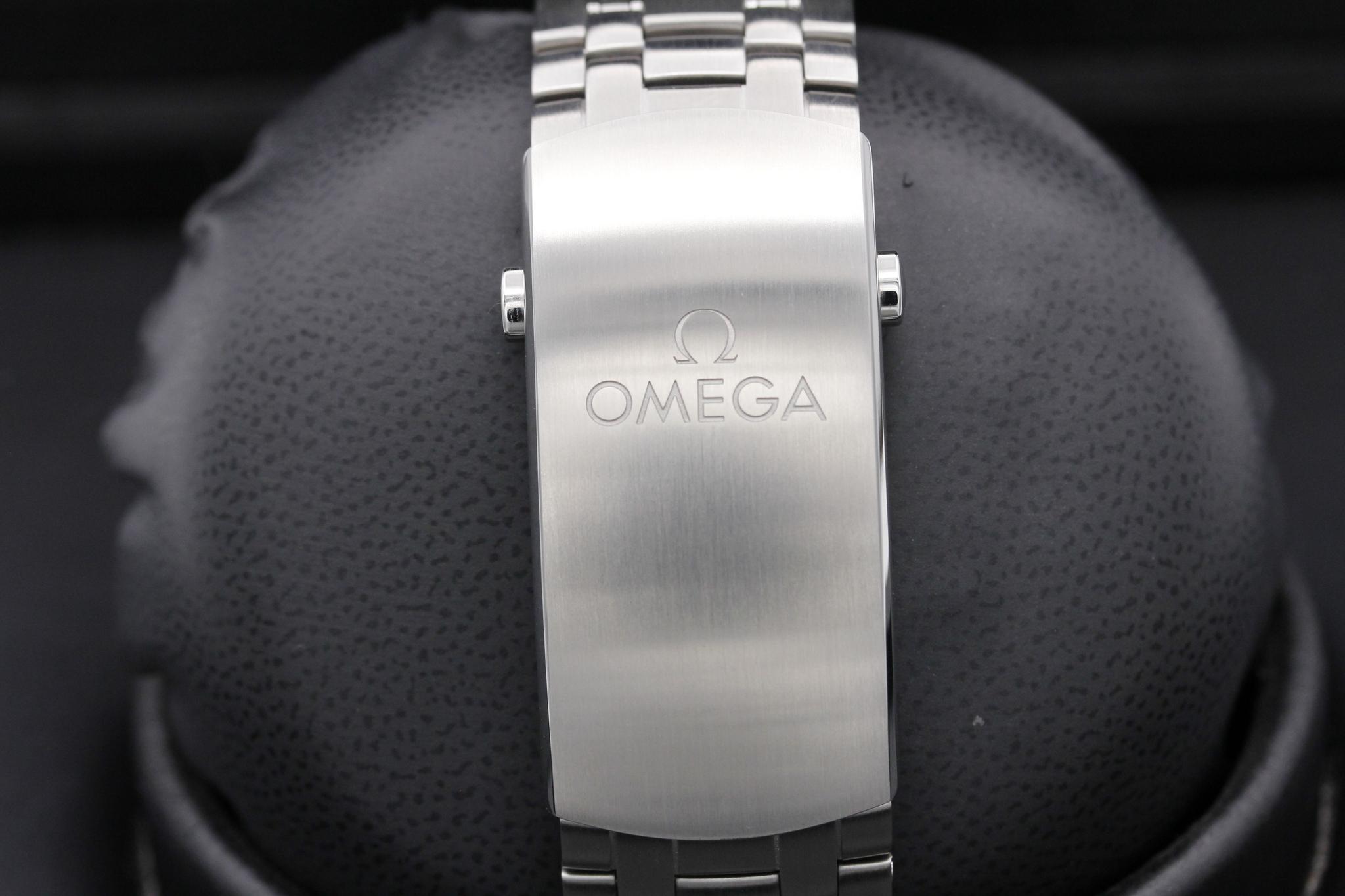 Watch Image 8