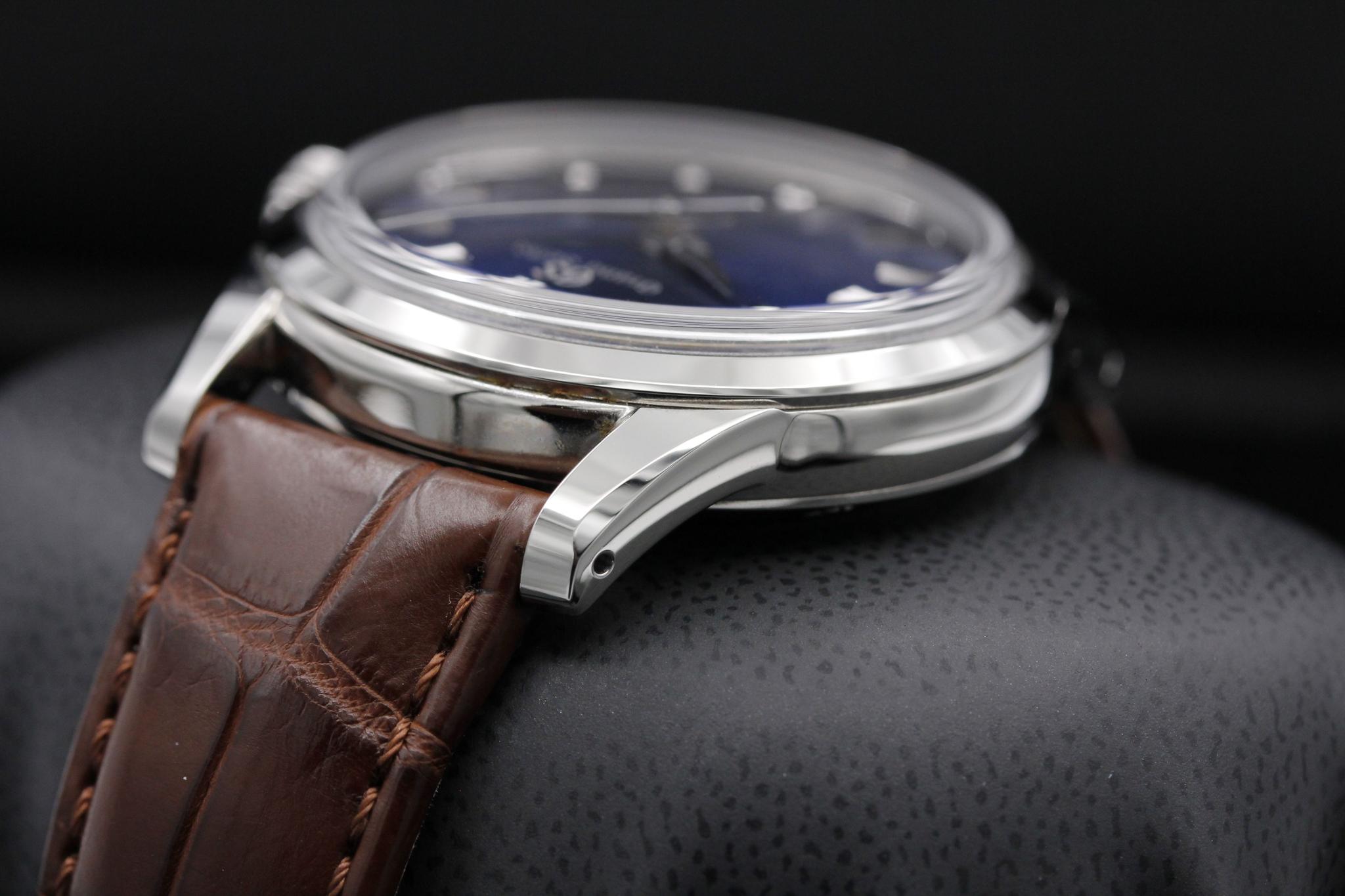 Watch Image 5