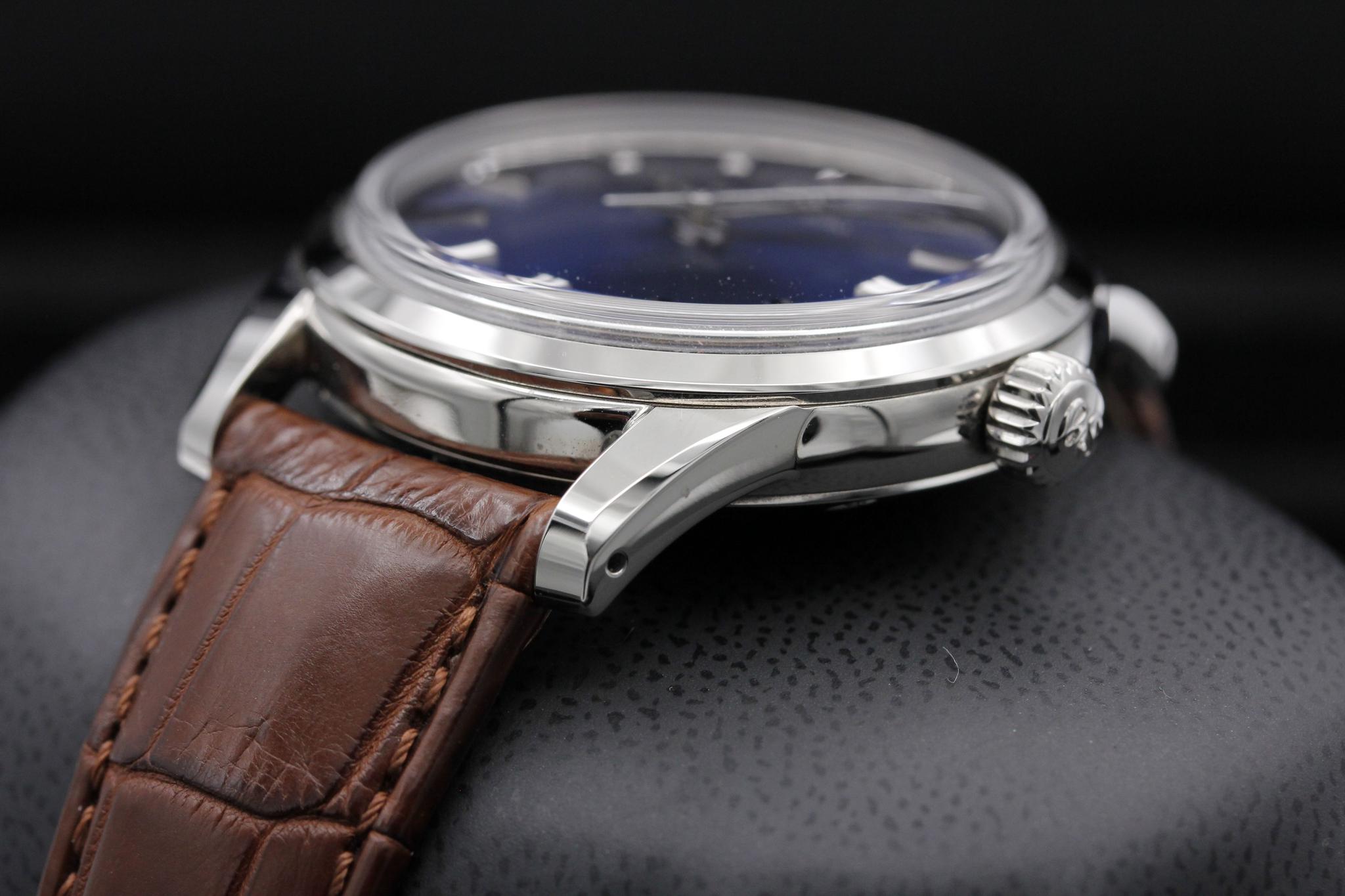 Watch Image 2