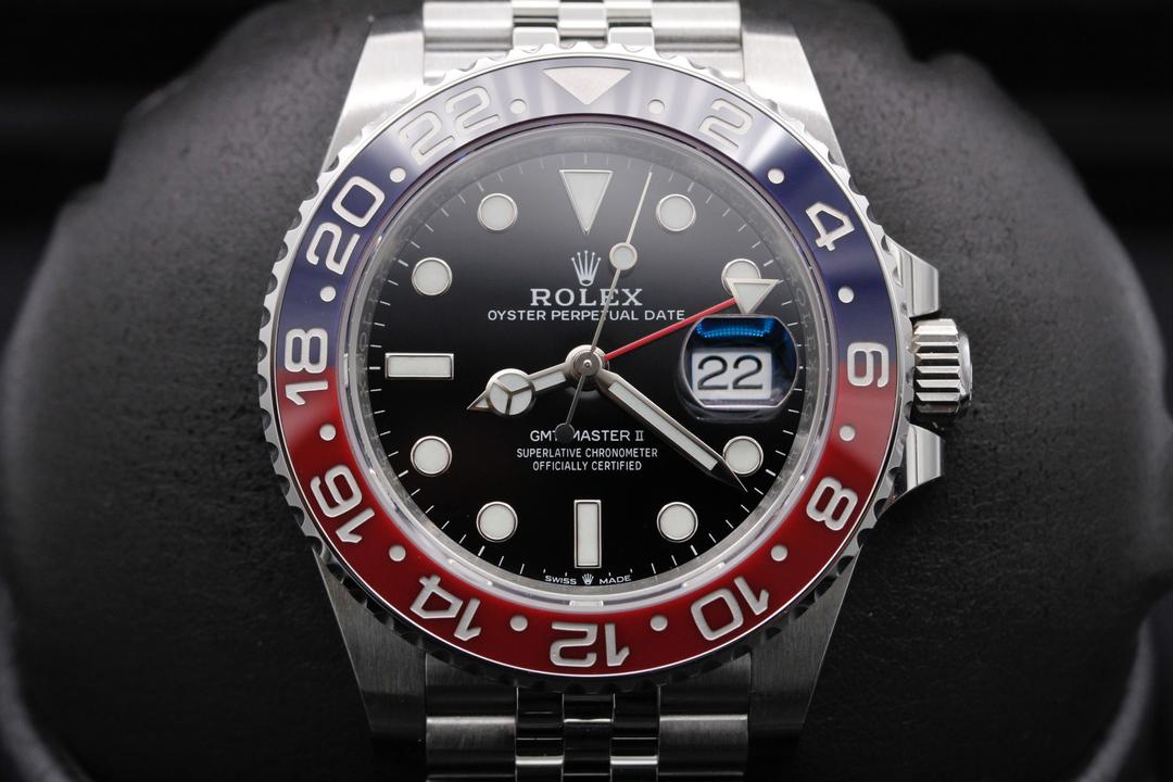 Rolex GMT Master II "Pepsi" 126710BLRO