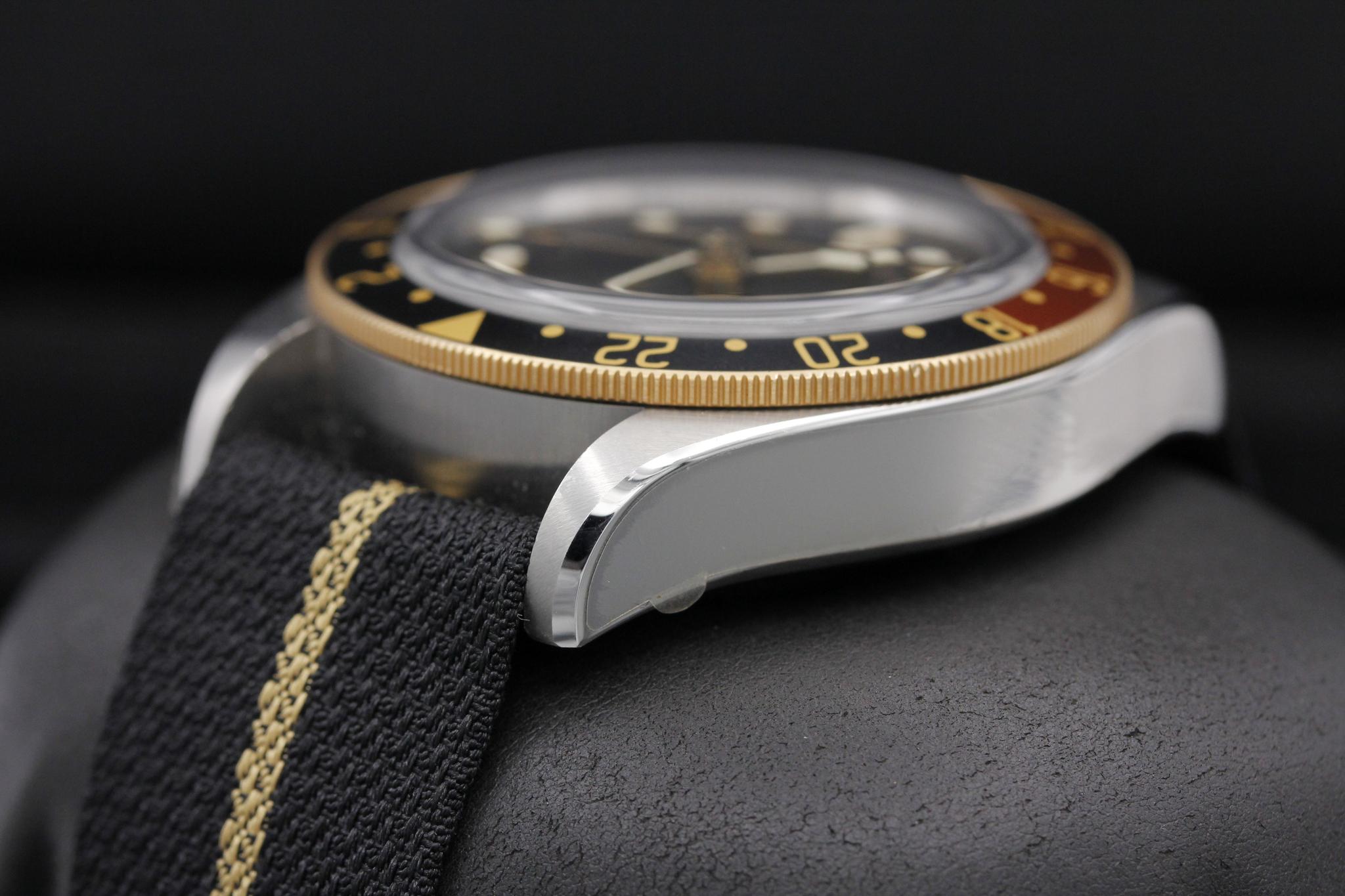Watch Image 5