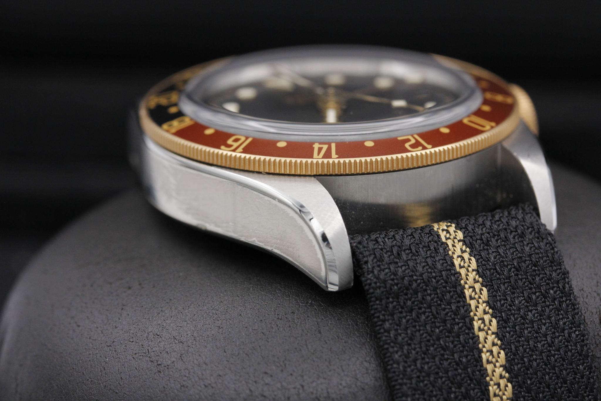 Watch Image 6