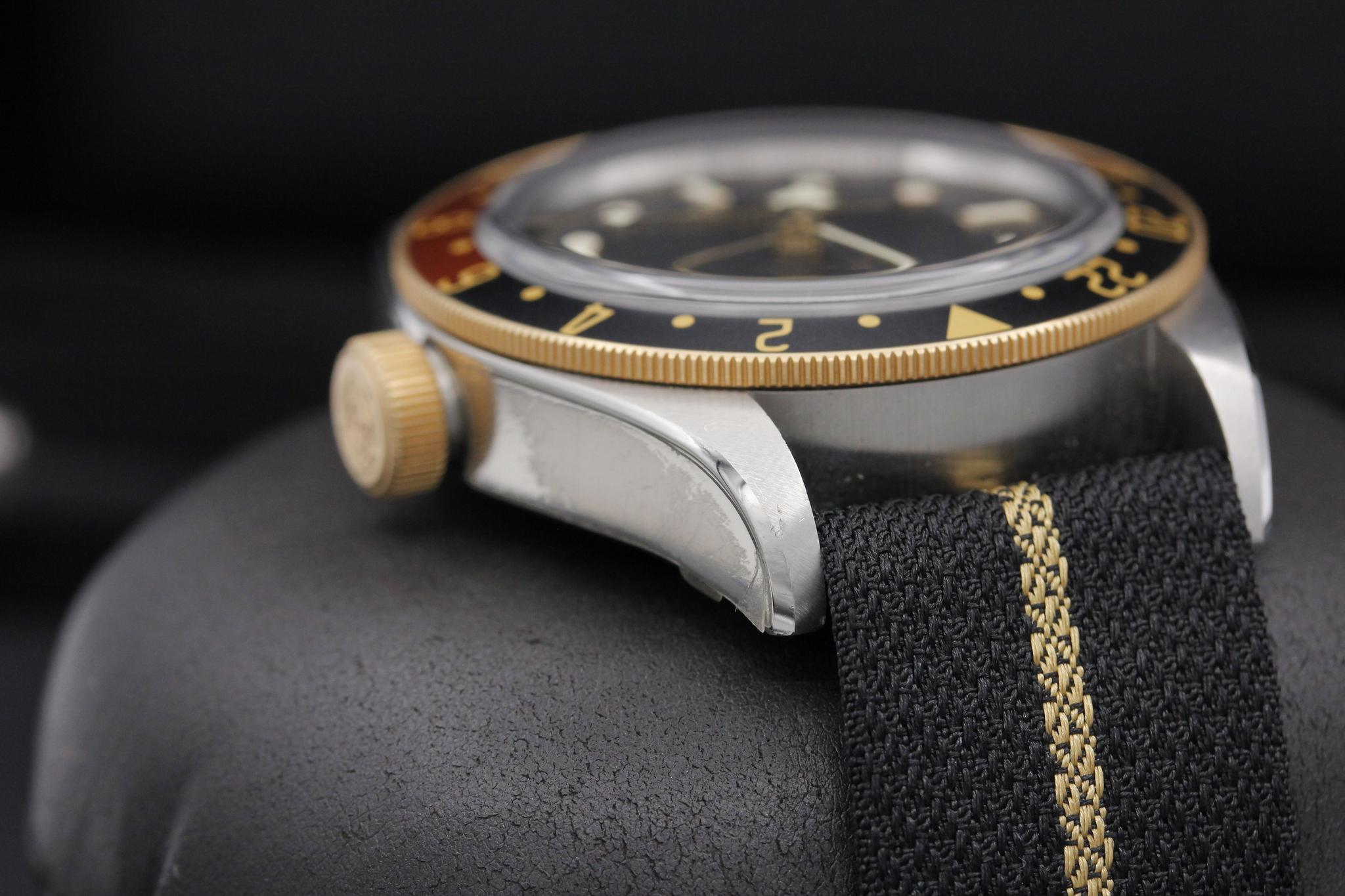 Watch Image 4