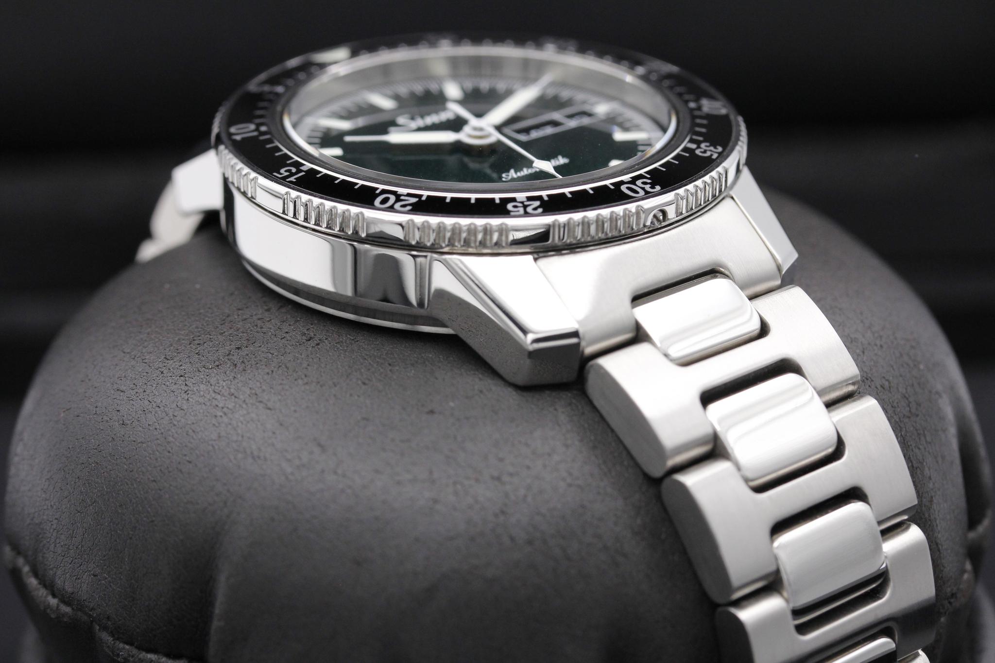 Watch Image 6