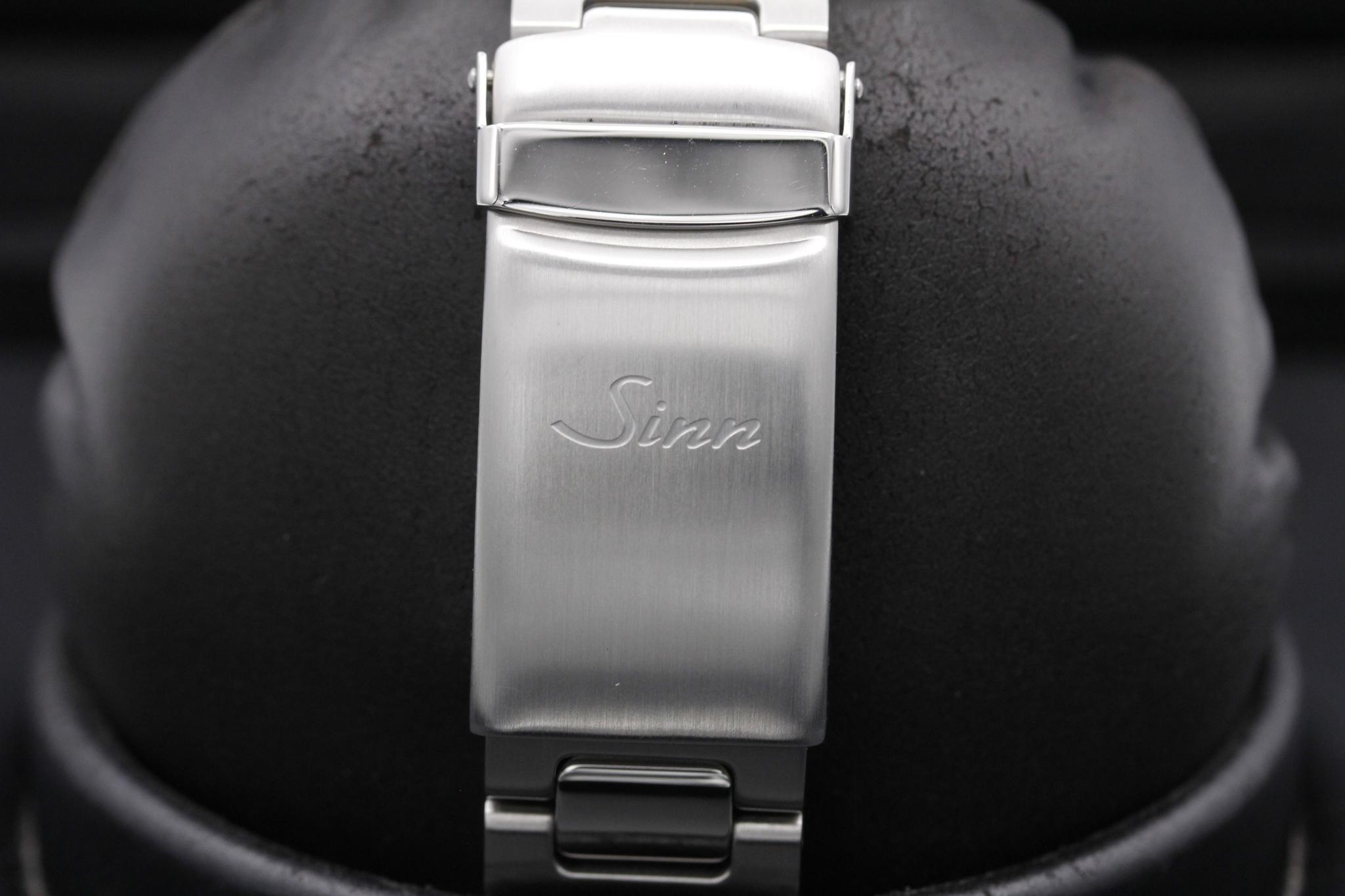 Watch Image 8