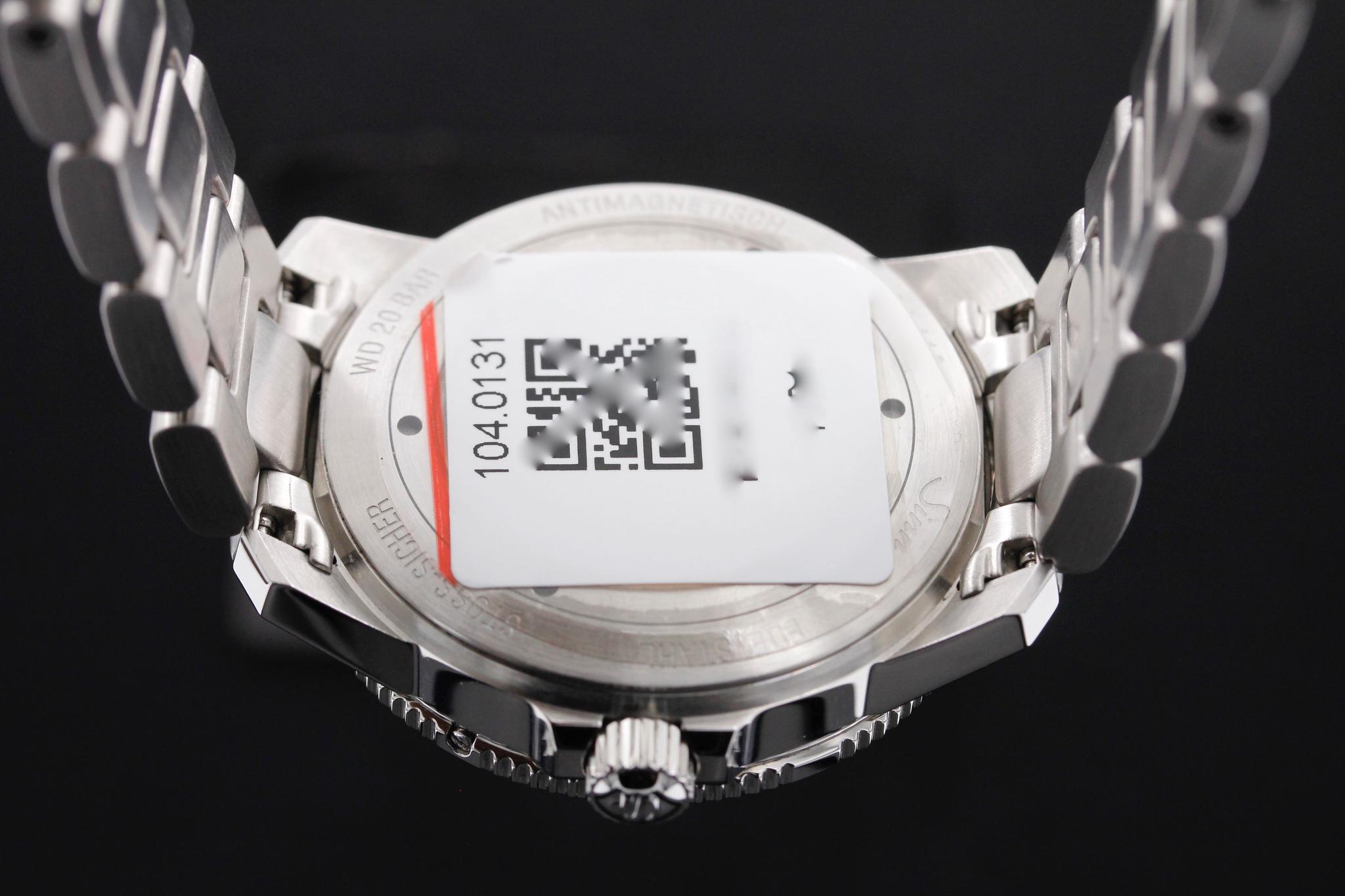 Watch Image 7