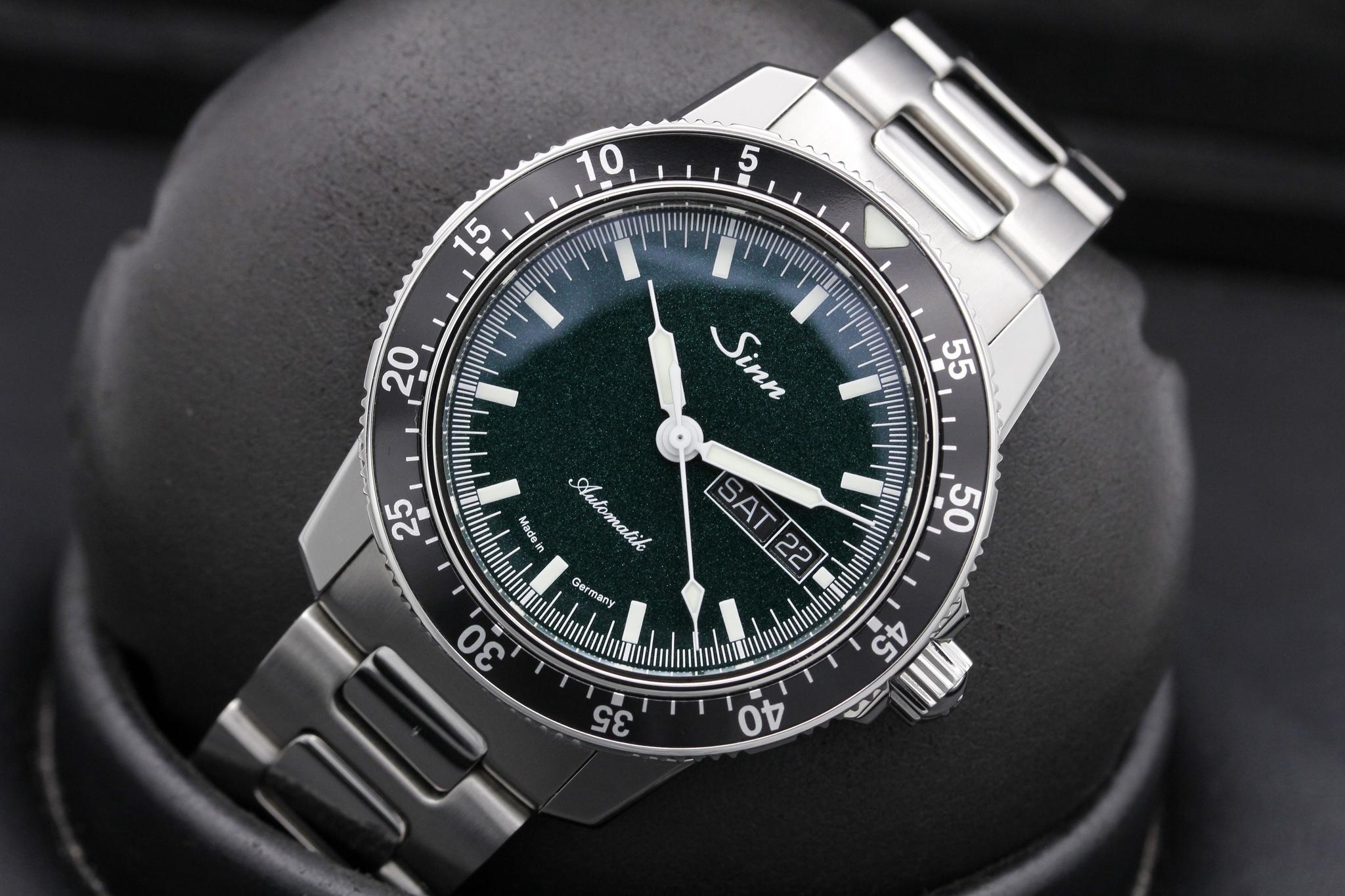 Watch Image 9
