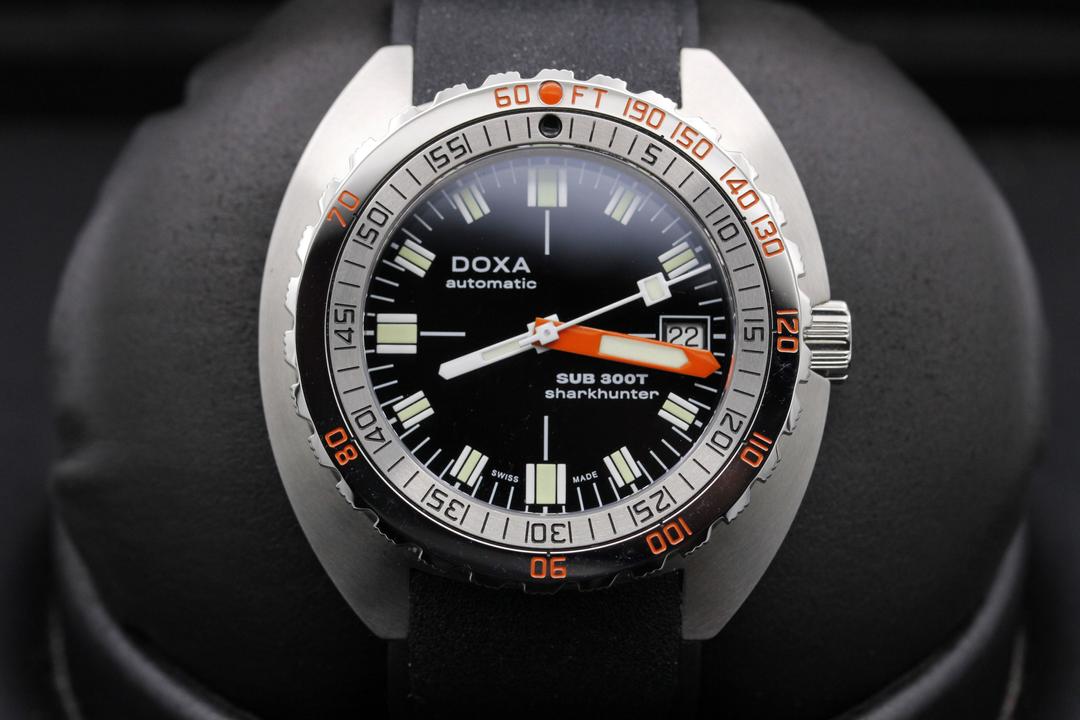 Doxa Sub 300 T "Sharkhunter" 840.10.101.20