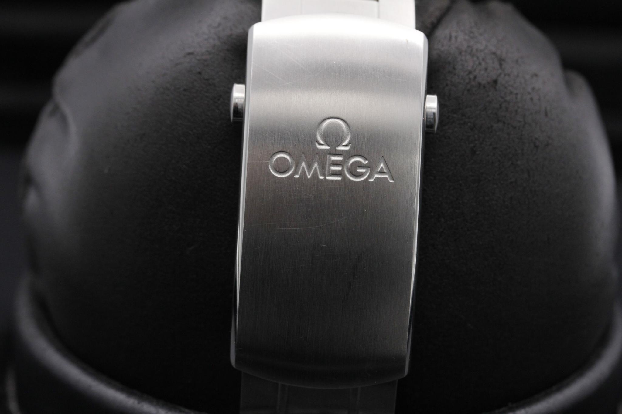 Watch Image 8