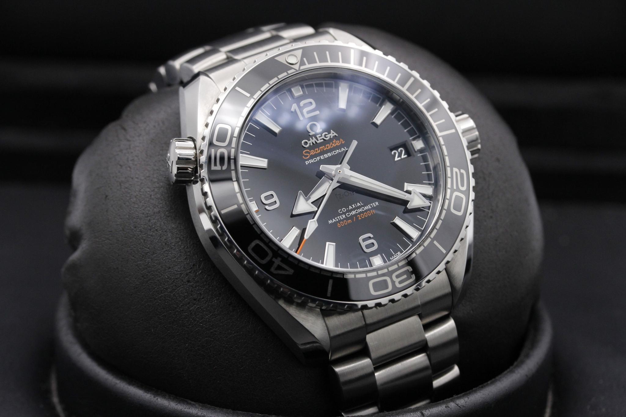 Watch Image 10