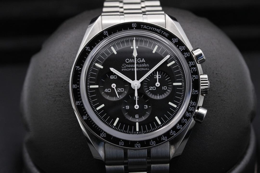 Omega Speedmaster Moonwatch "Sapphire Sandwich" 310.30.42.50.01.002