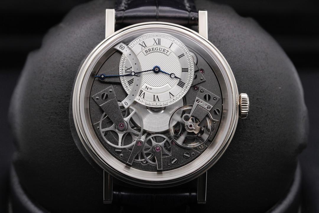 Breguet Tradition Retrograde Seconds 7097BB/G1/9WU