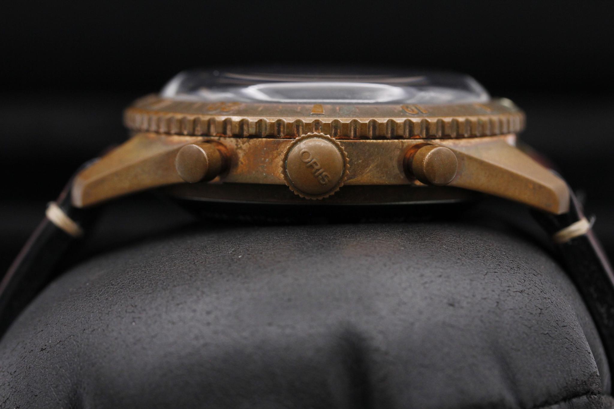 Watch Image 3