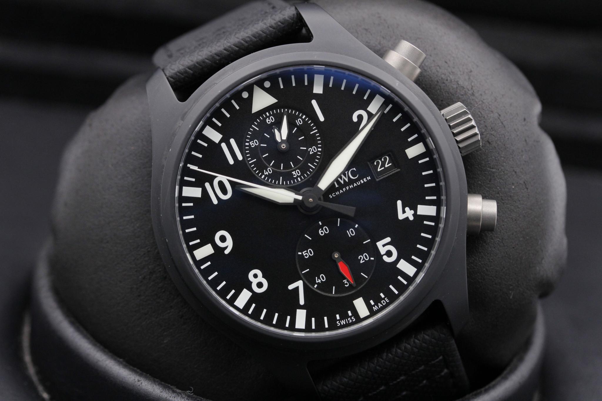 Watch Image 10
