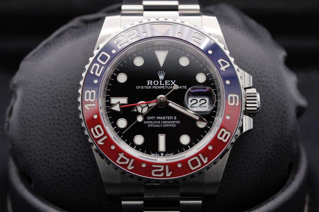 Rolex GMT Master II "Pepsi" 126710BLRO