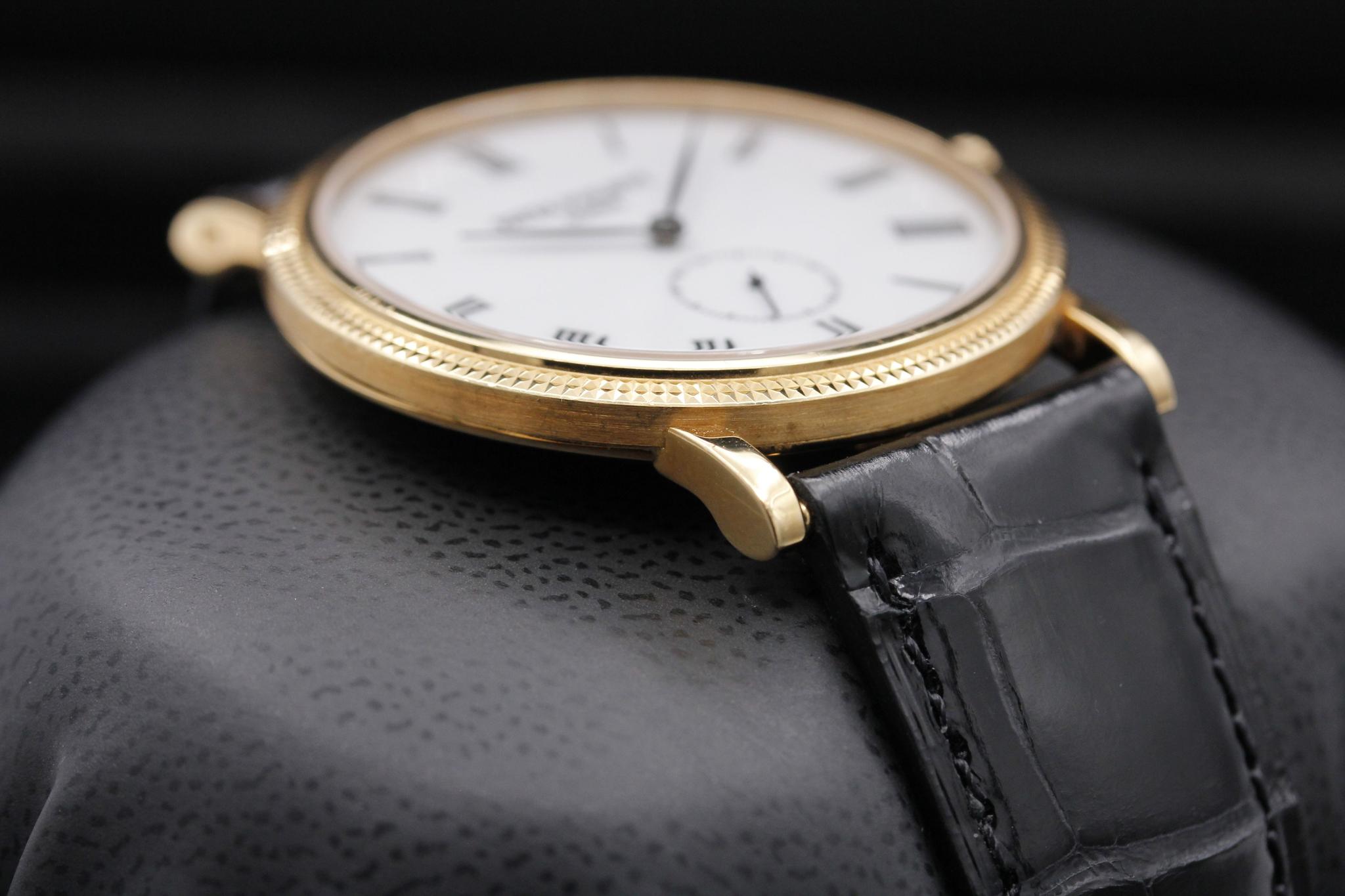 Watch Image 6