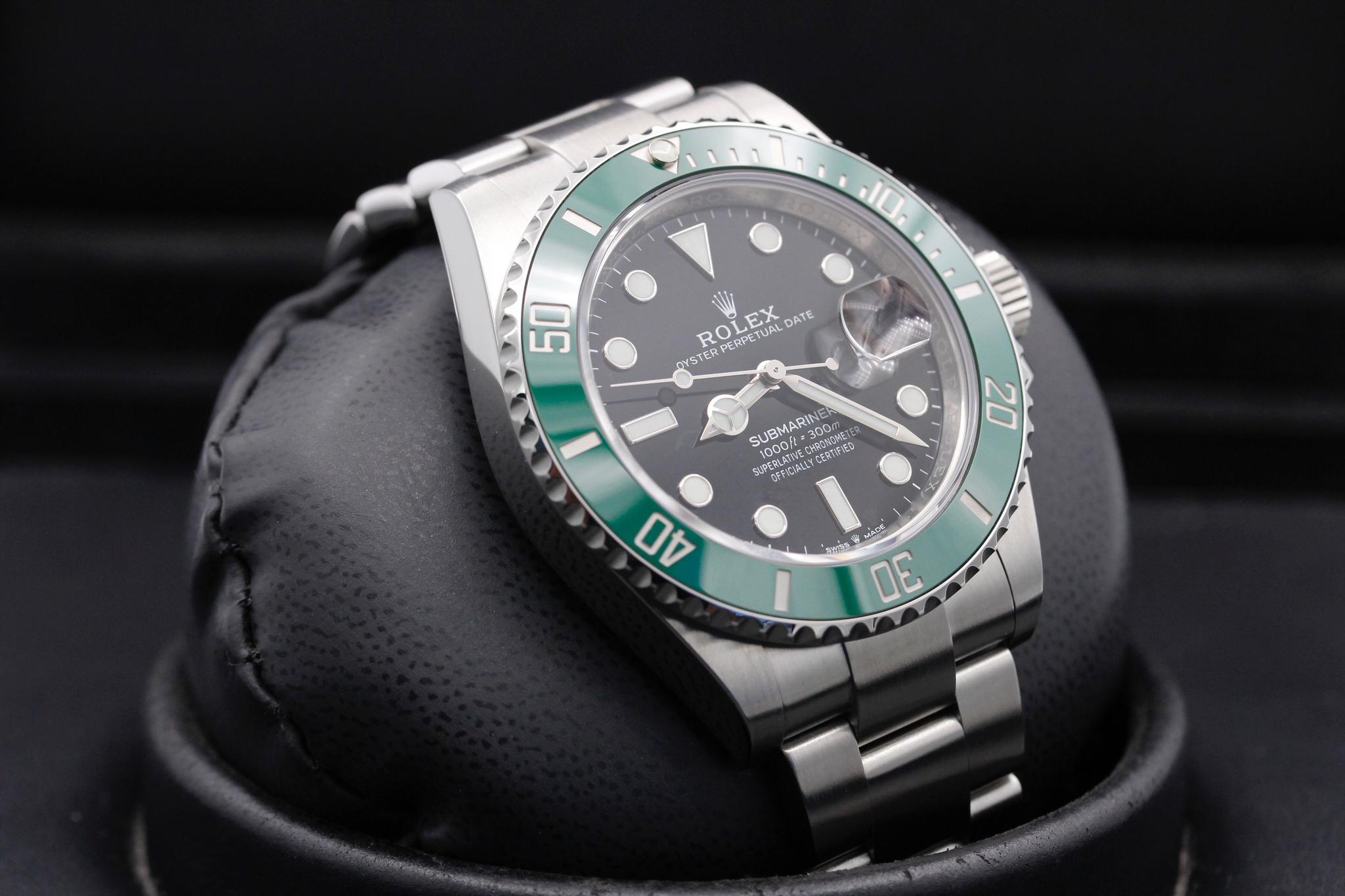 Watch Image 10