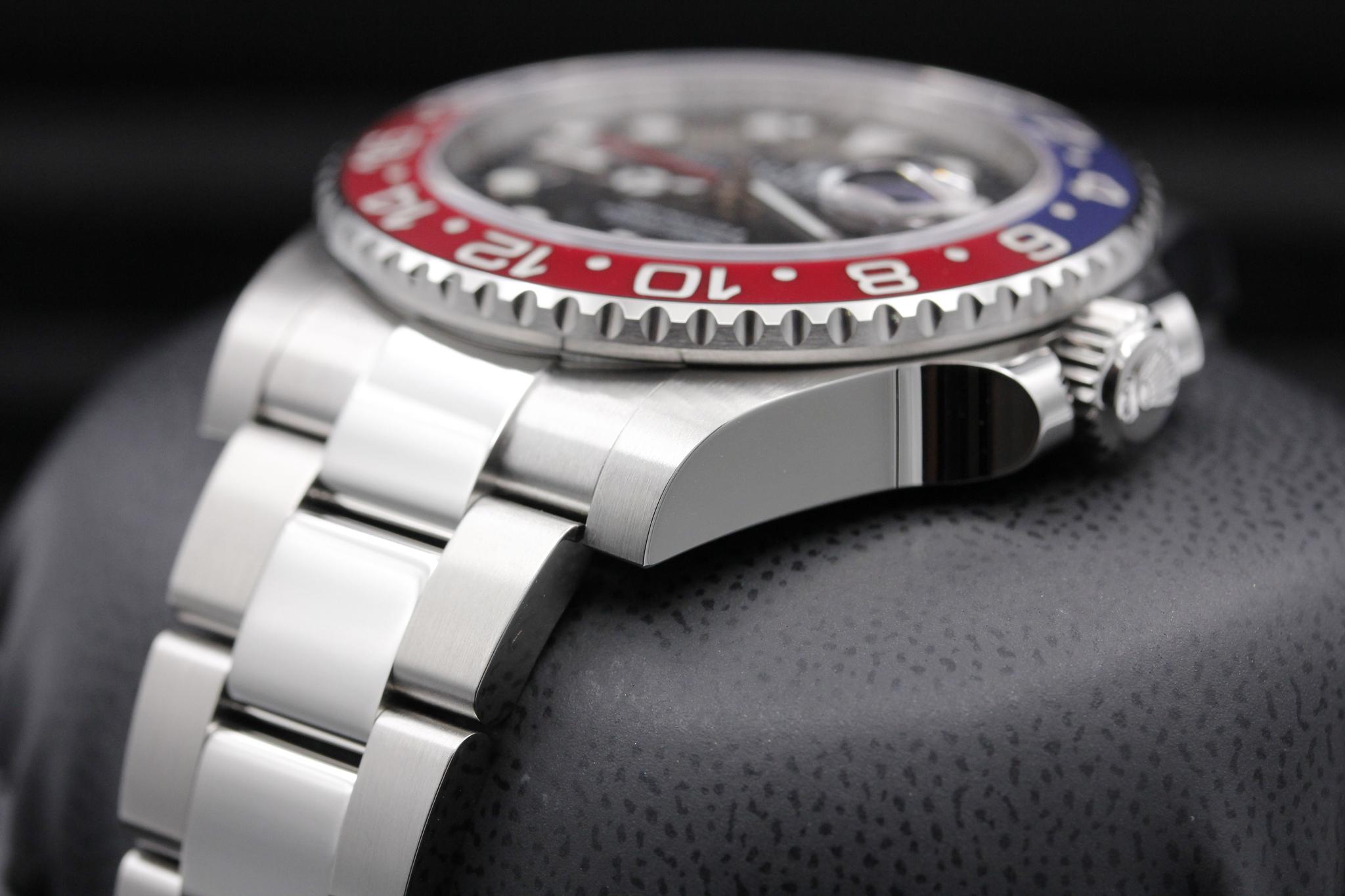Watch Image 2