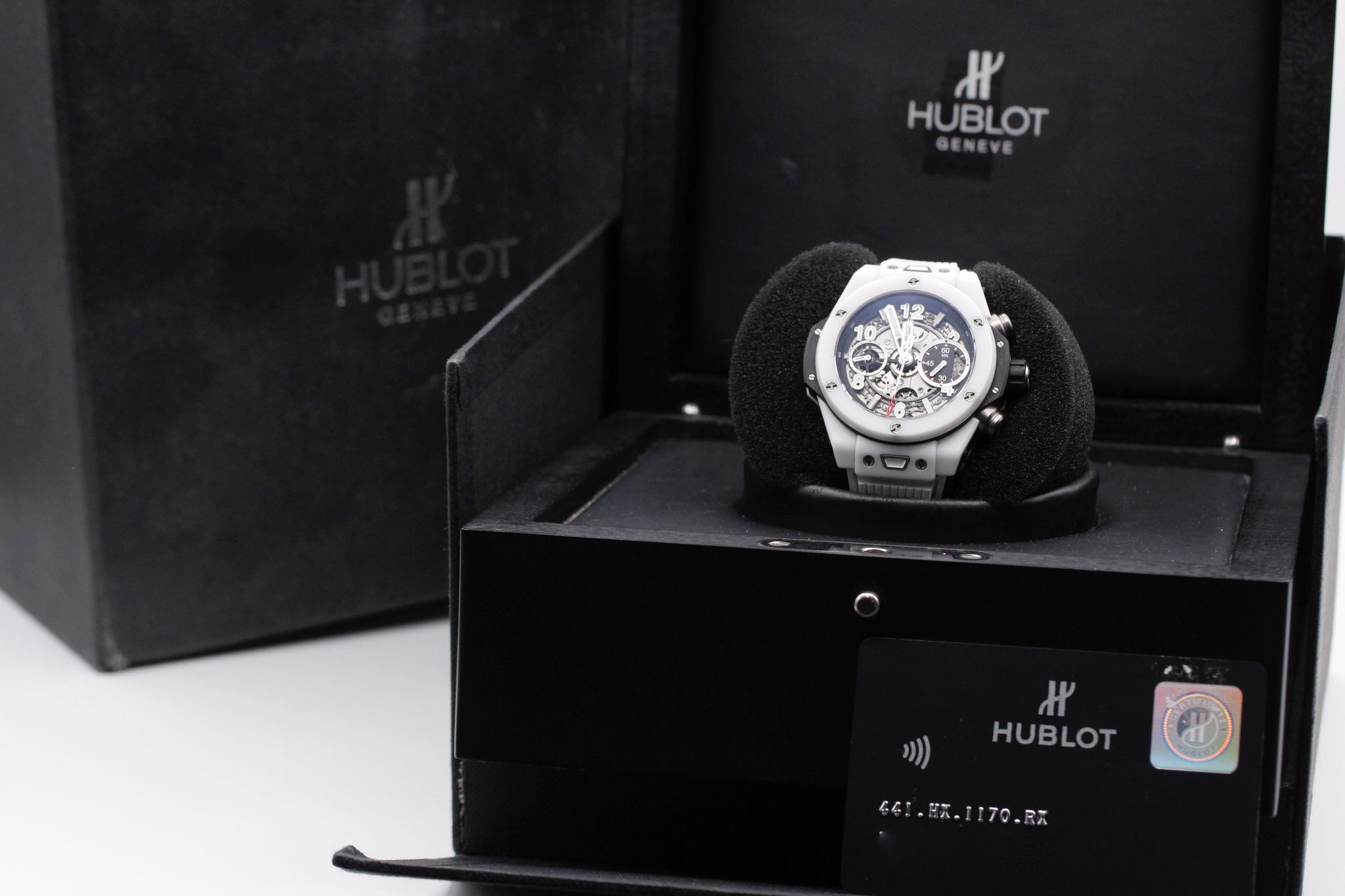 Watch Image 11