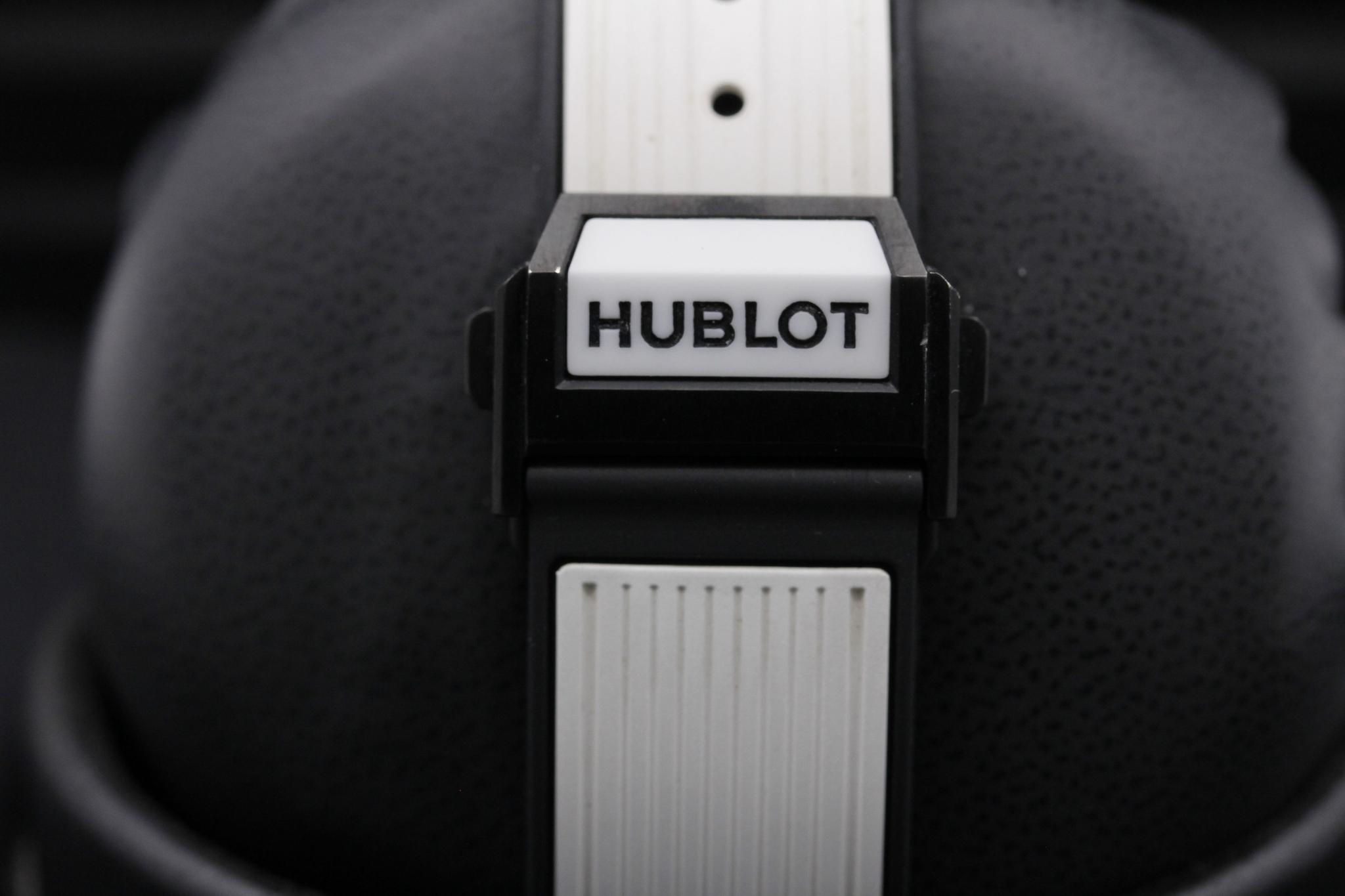 Watch Image 8