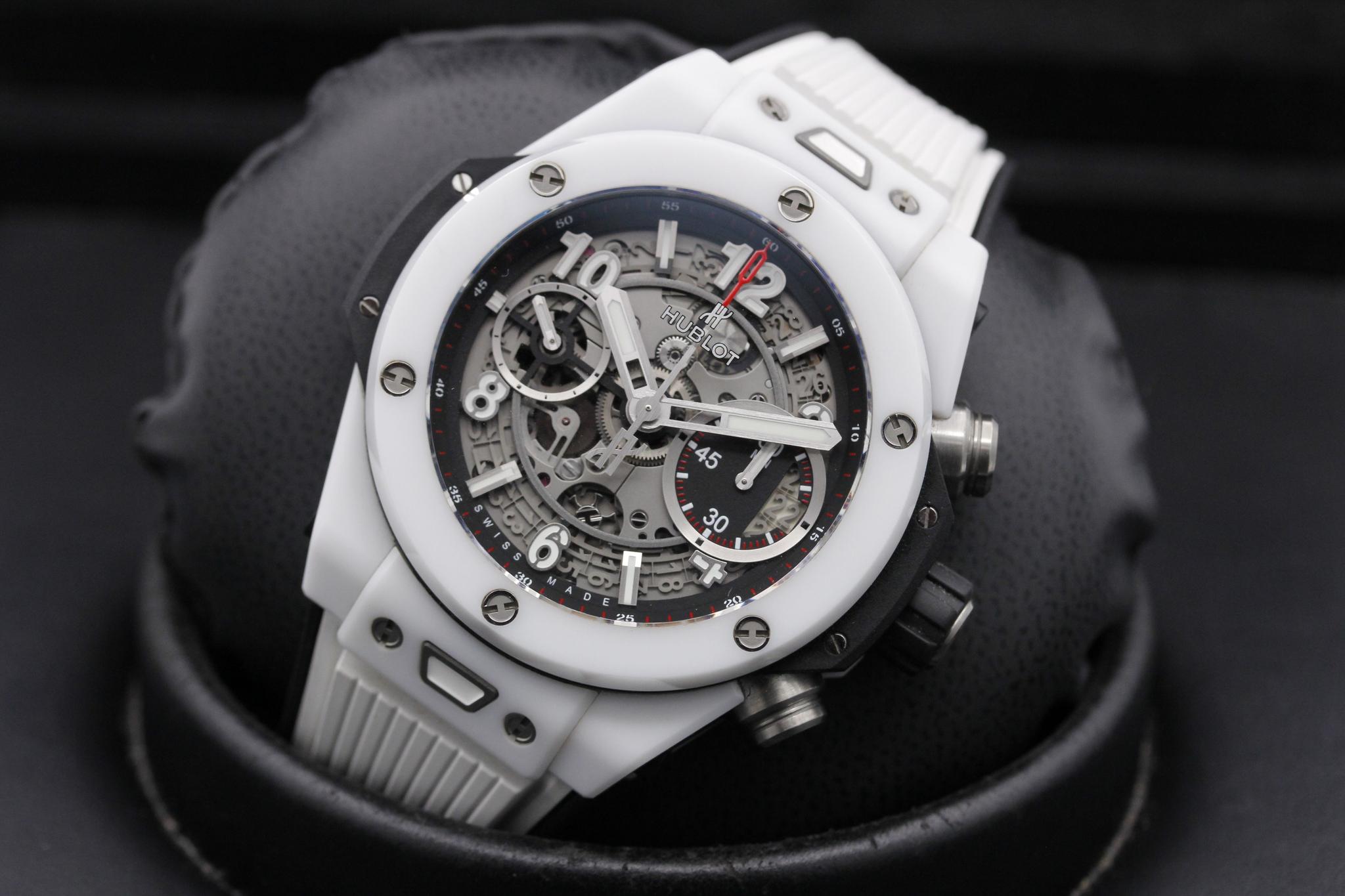 Watch Image 10
