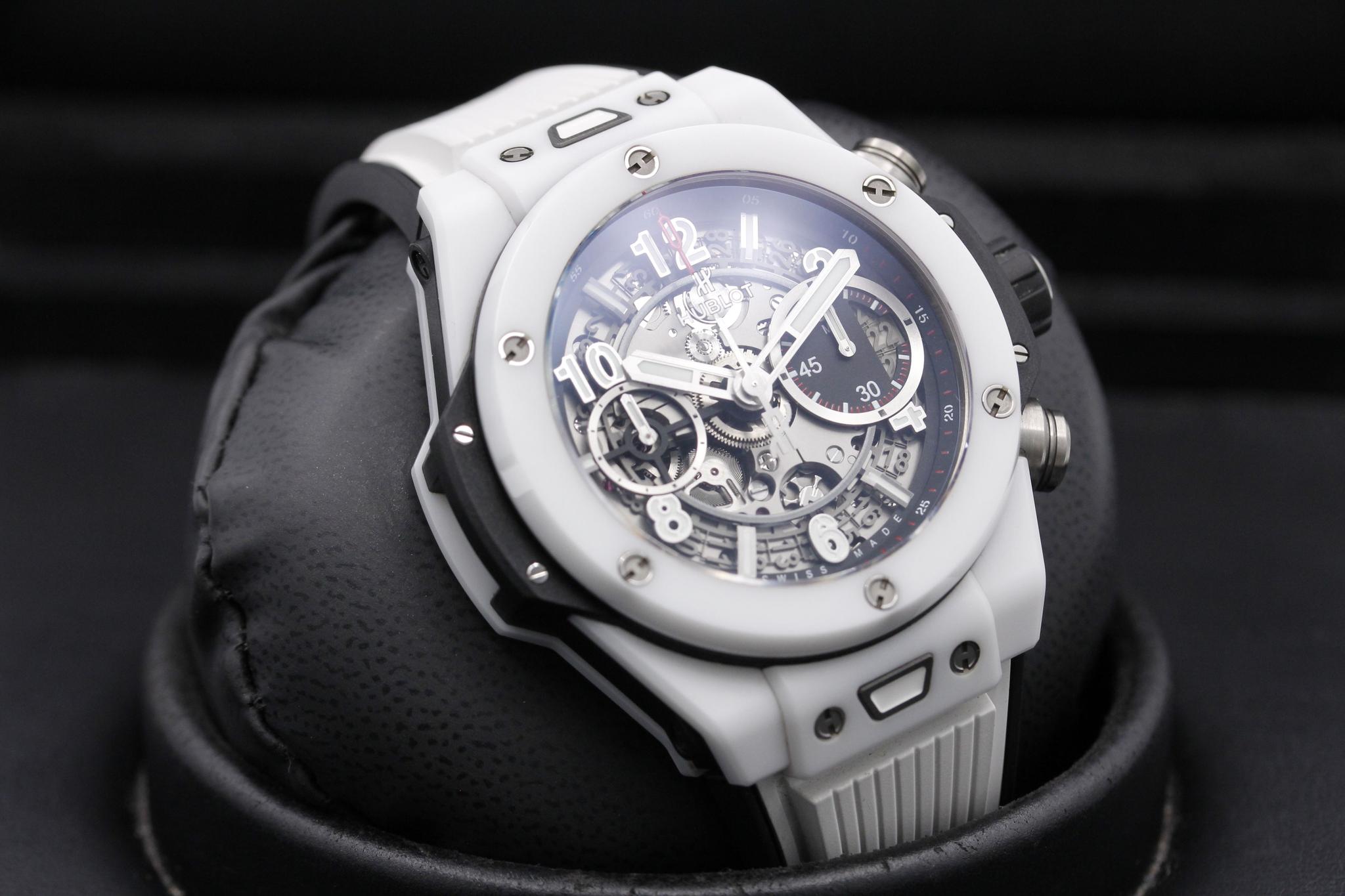 Watch Image 9